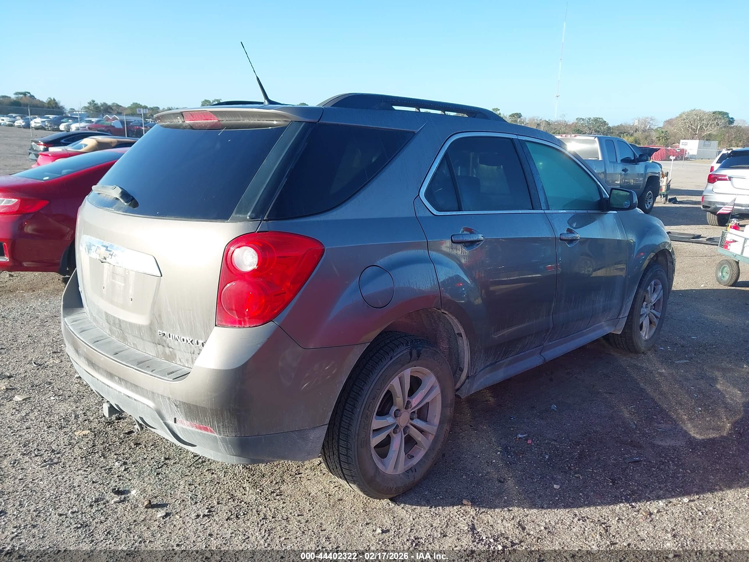 CHEVROLET EQUINOX image 4