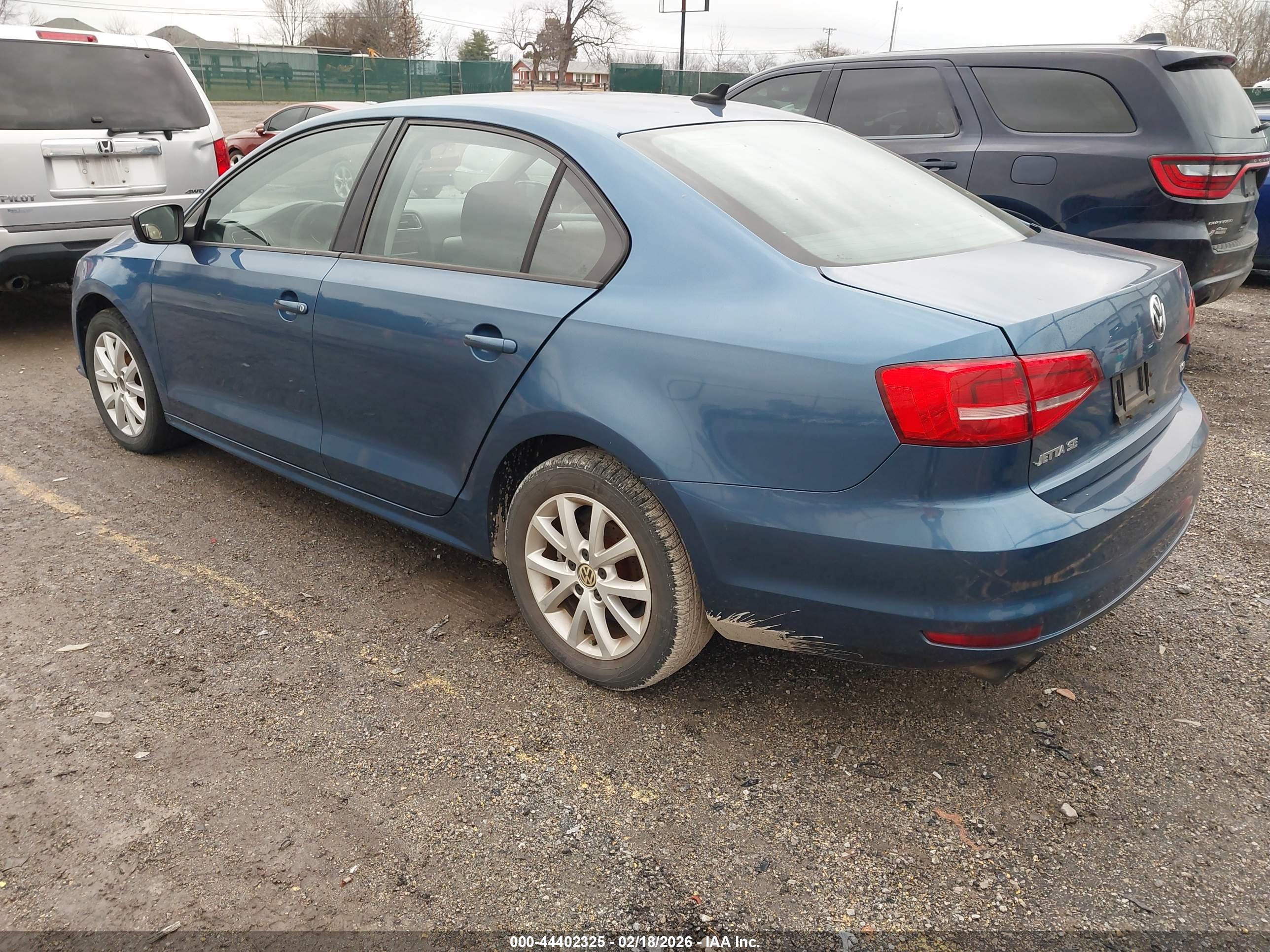 VOLKSWAGEN JETTA image 3