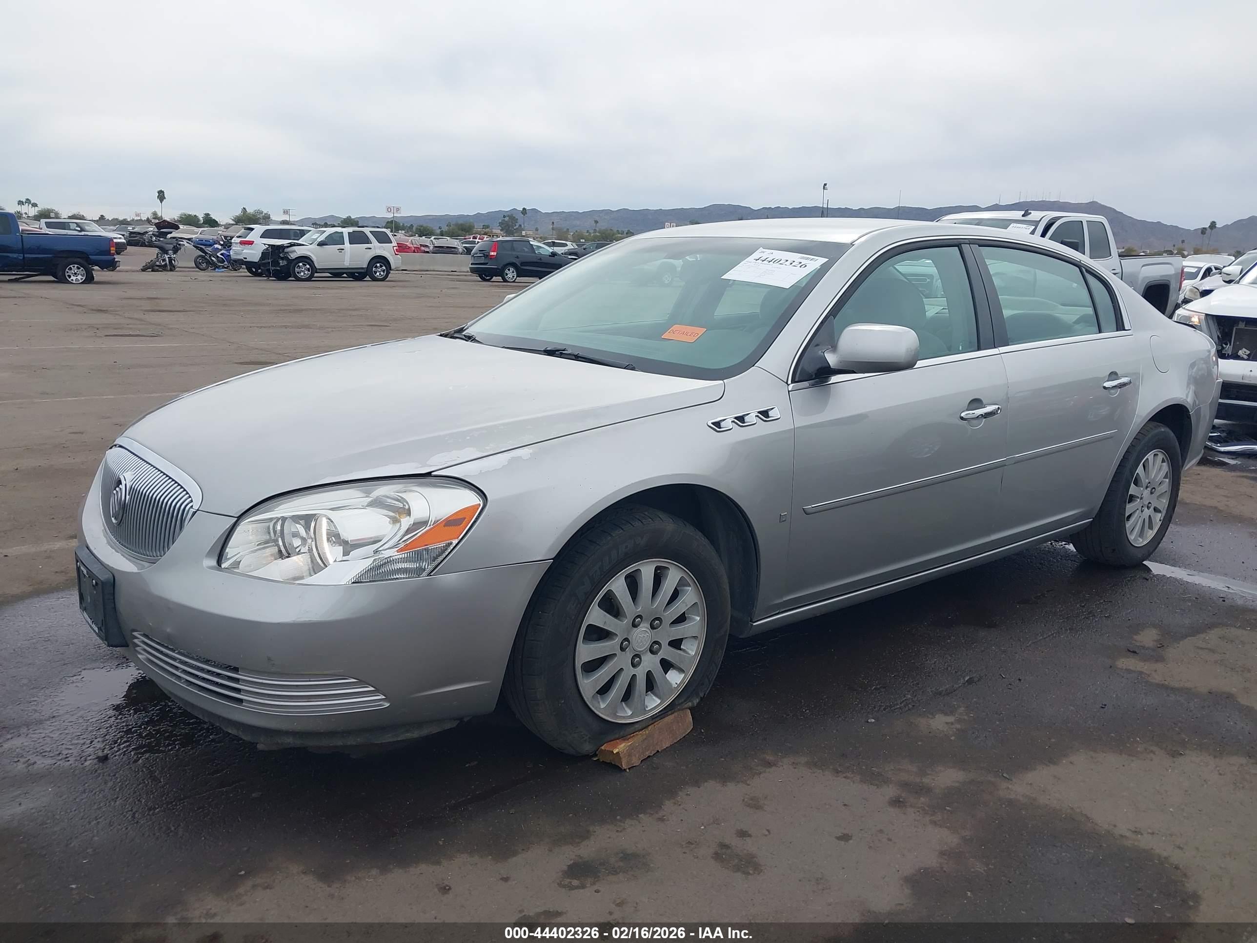 BUICK LUCERNE image 2