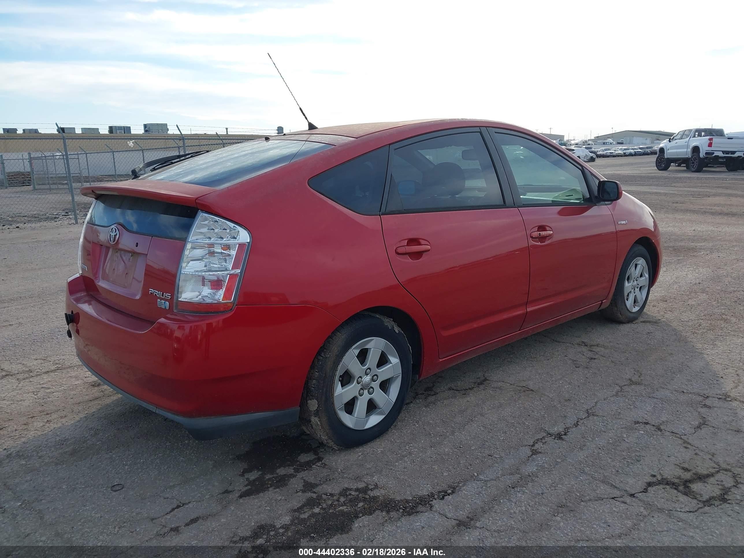 TOYOTA PRIUS image 4
