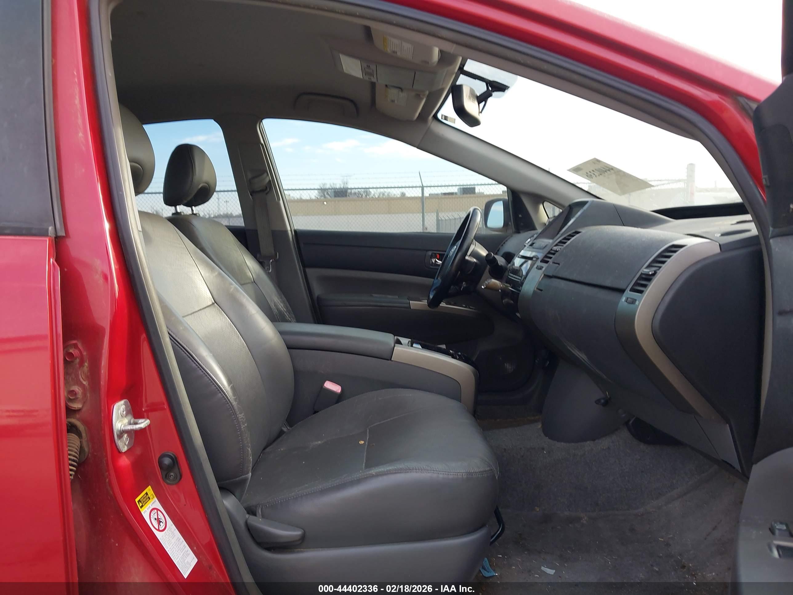 TOYOTA PRIUS image 5