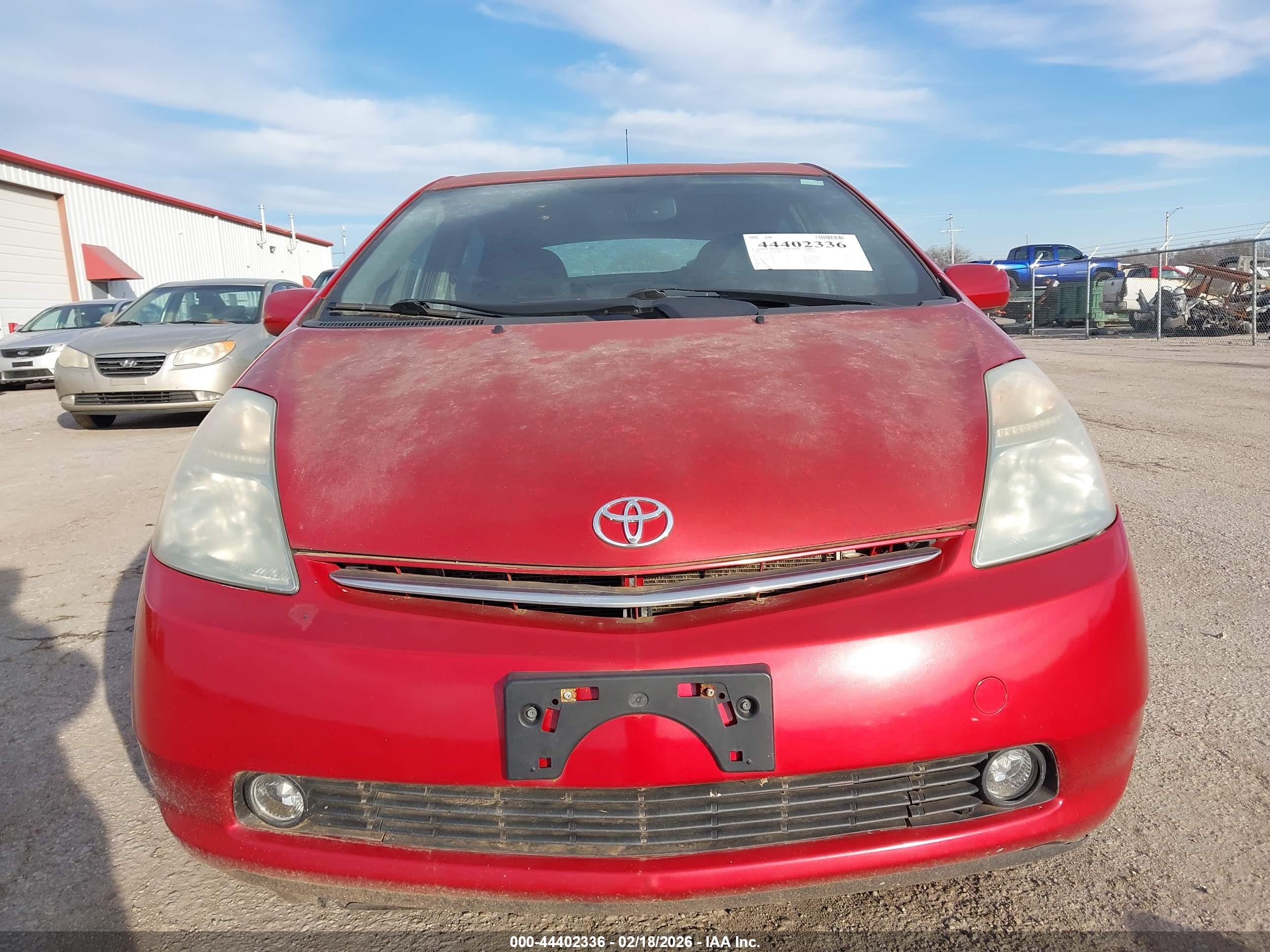 TOYOTA PRIUS image 6