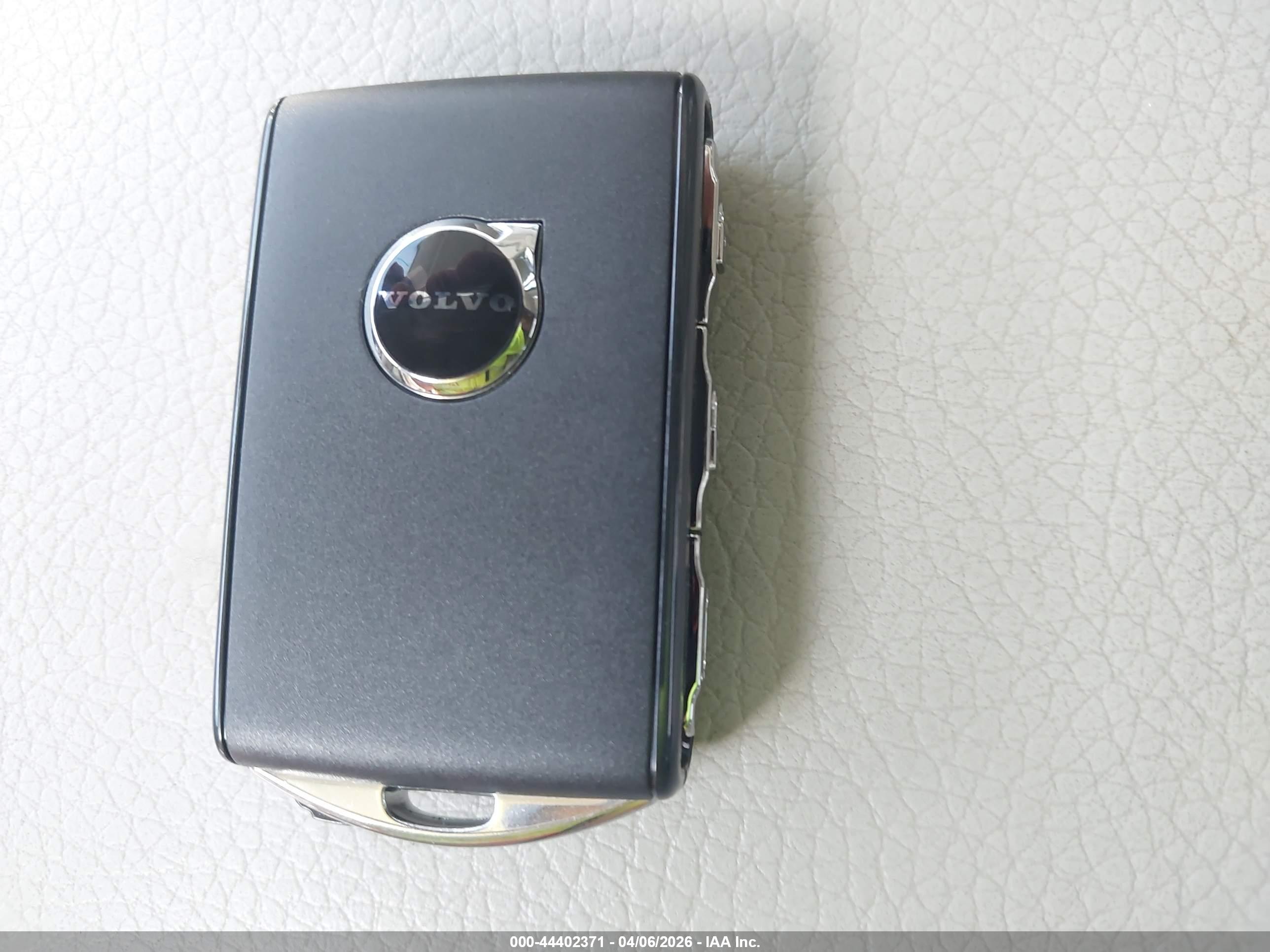 VOLVO XC90 image 11