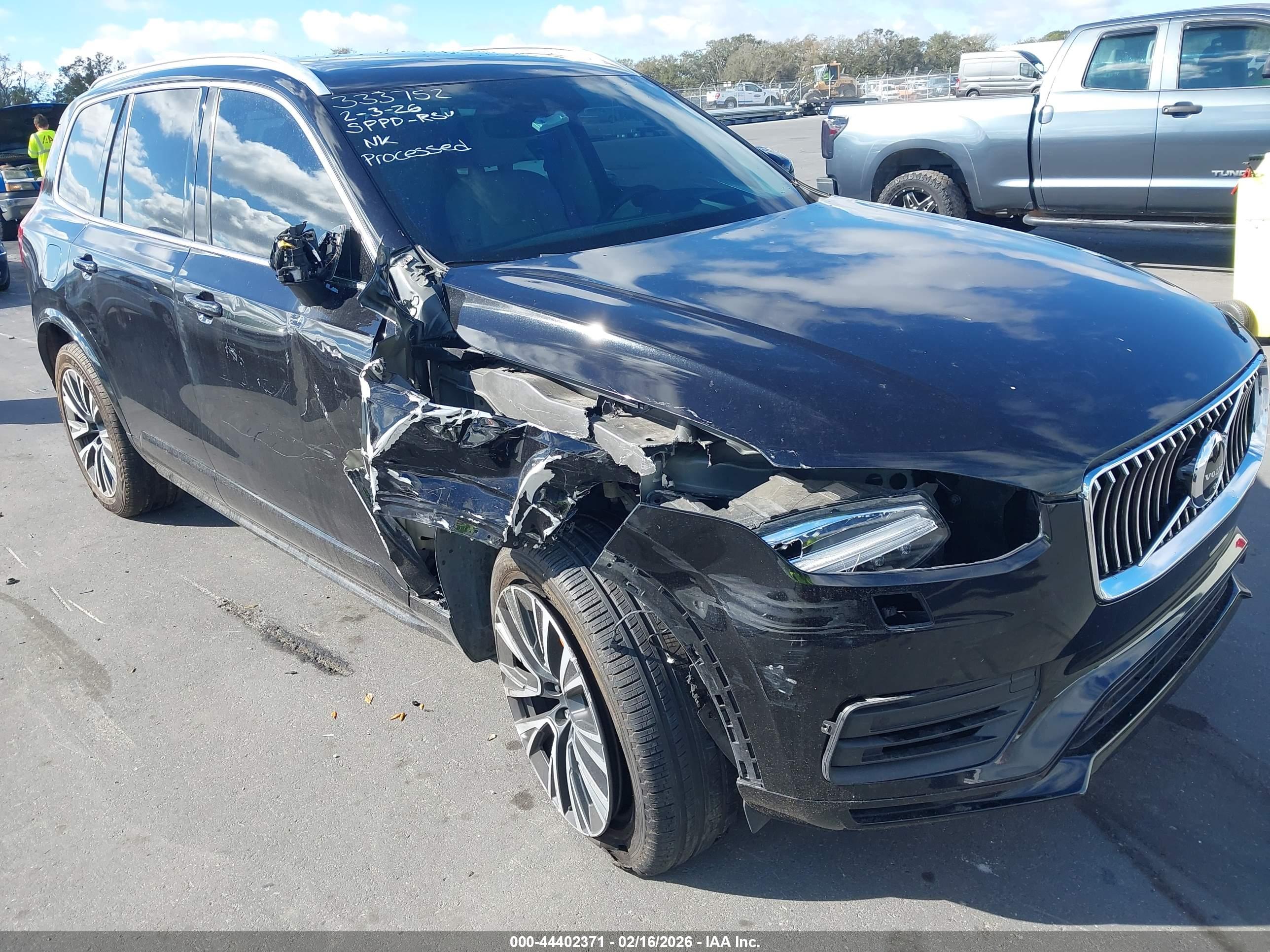 VOLVO XC90 image 6