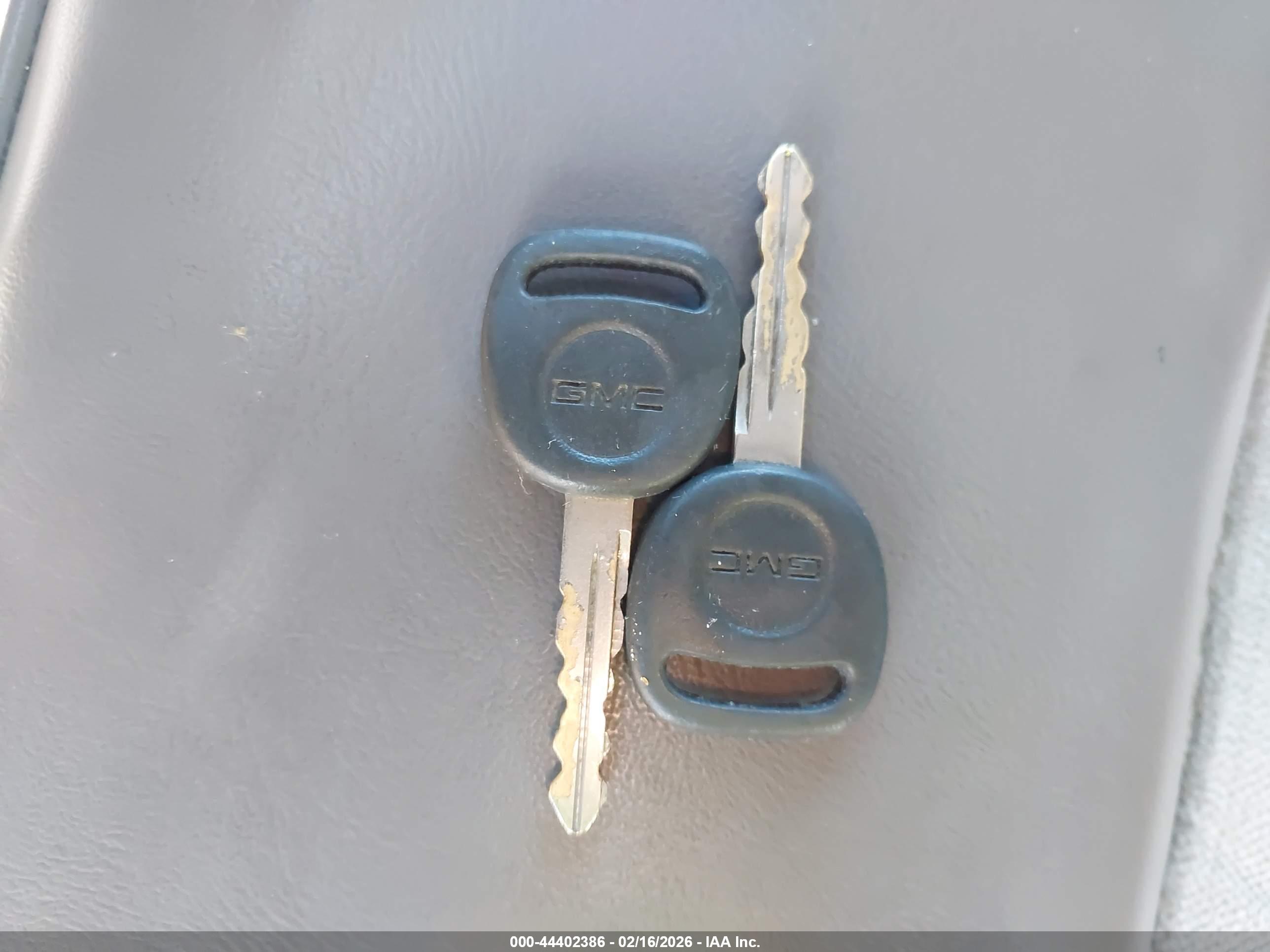 GMC SAVANA image 11