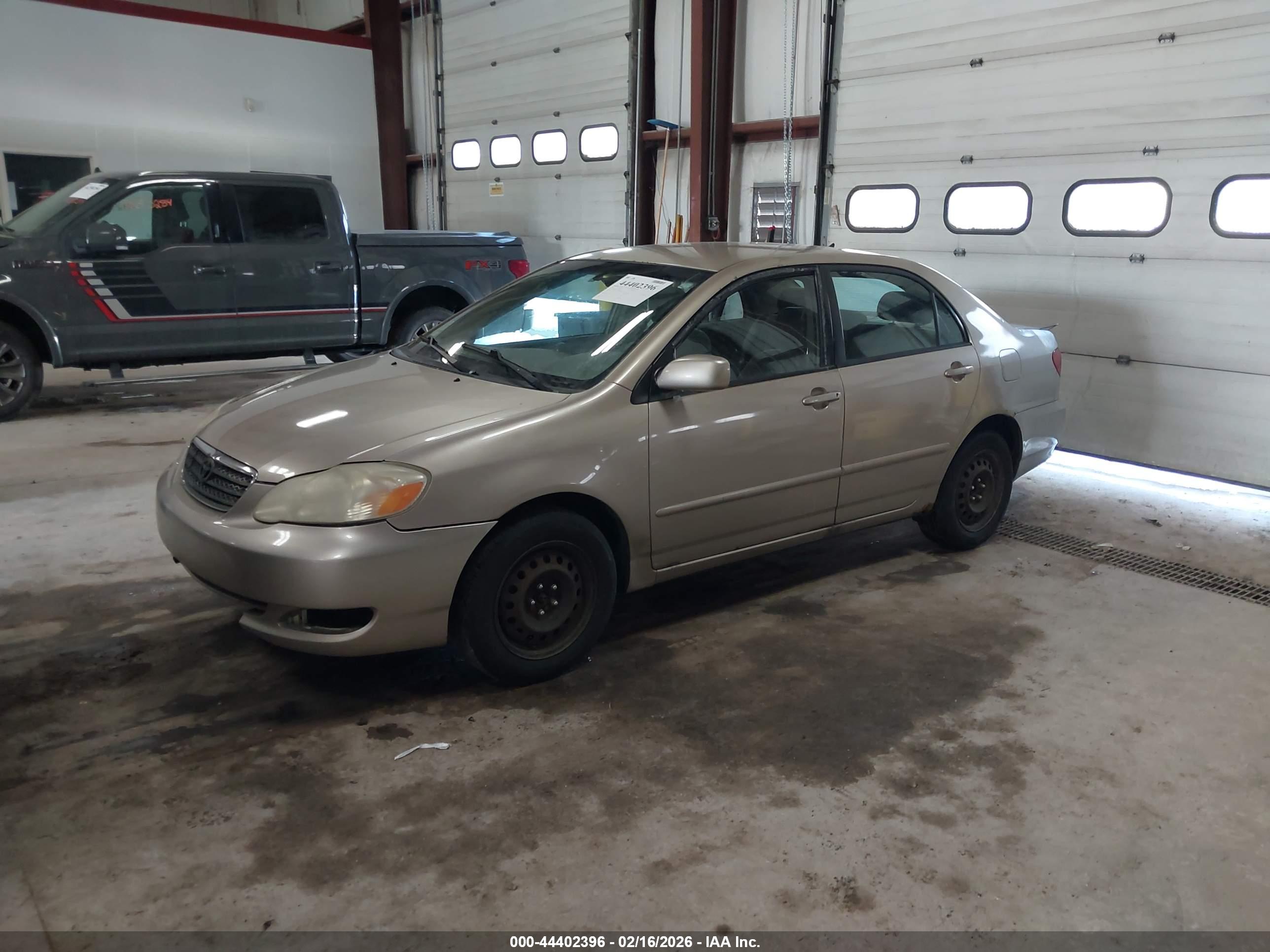 TOYOTA COROLLA image 2