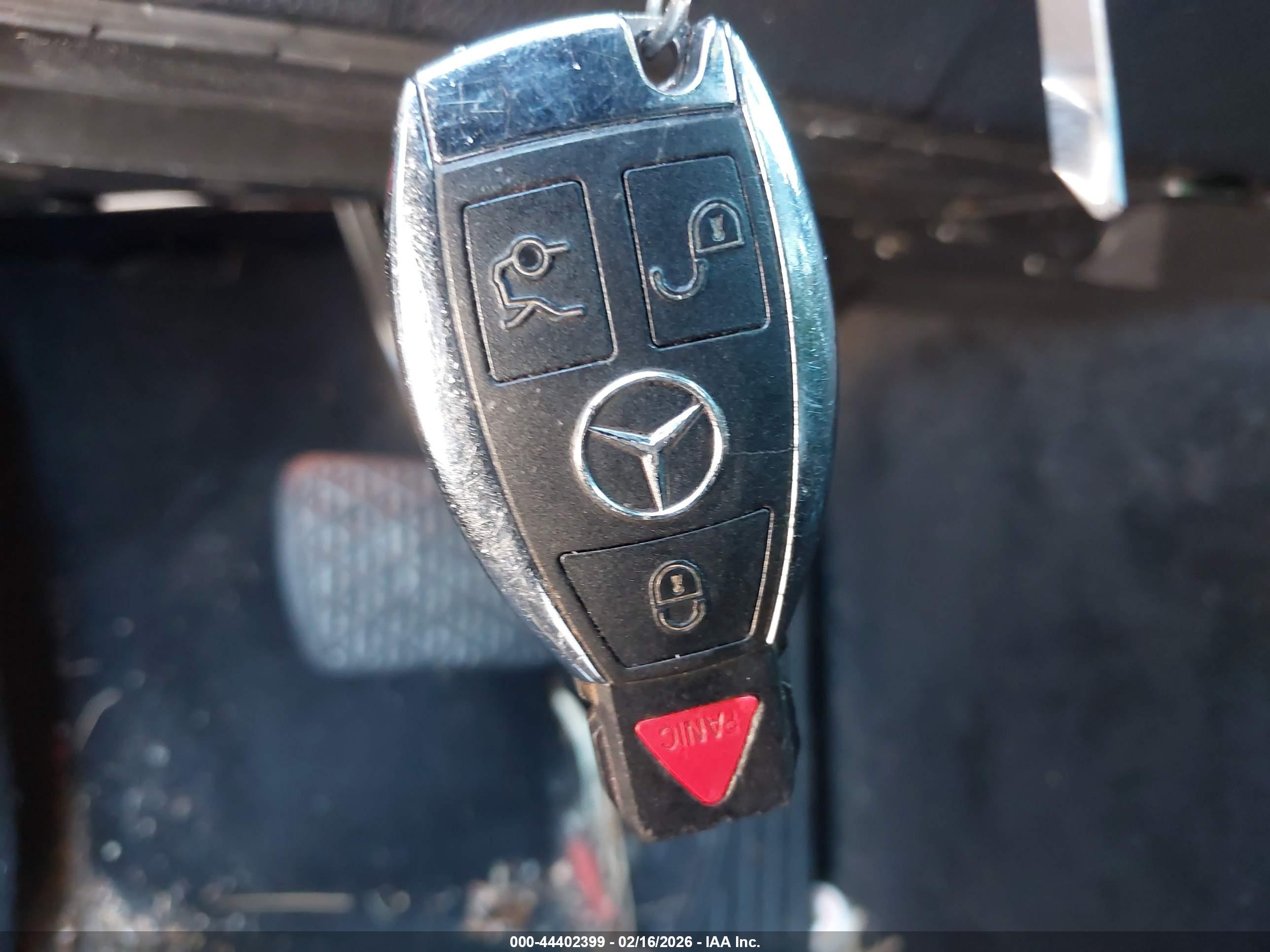 MERCEDES-BENZ C image 11