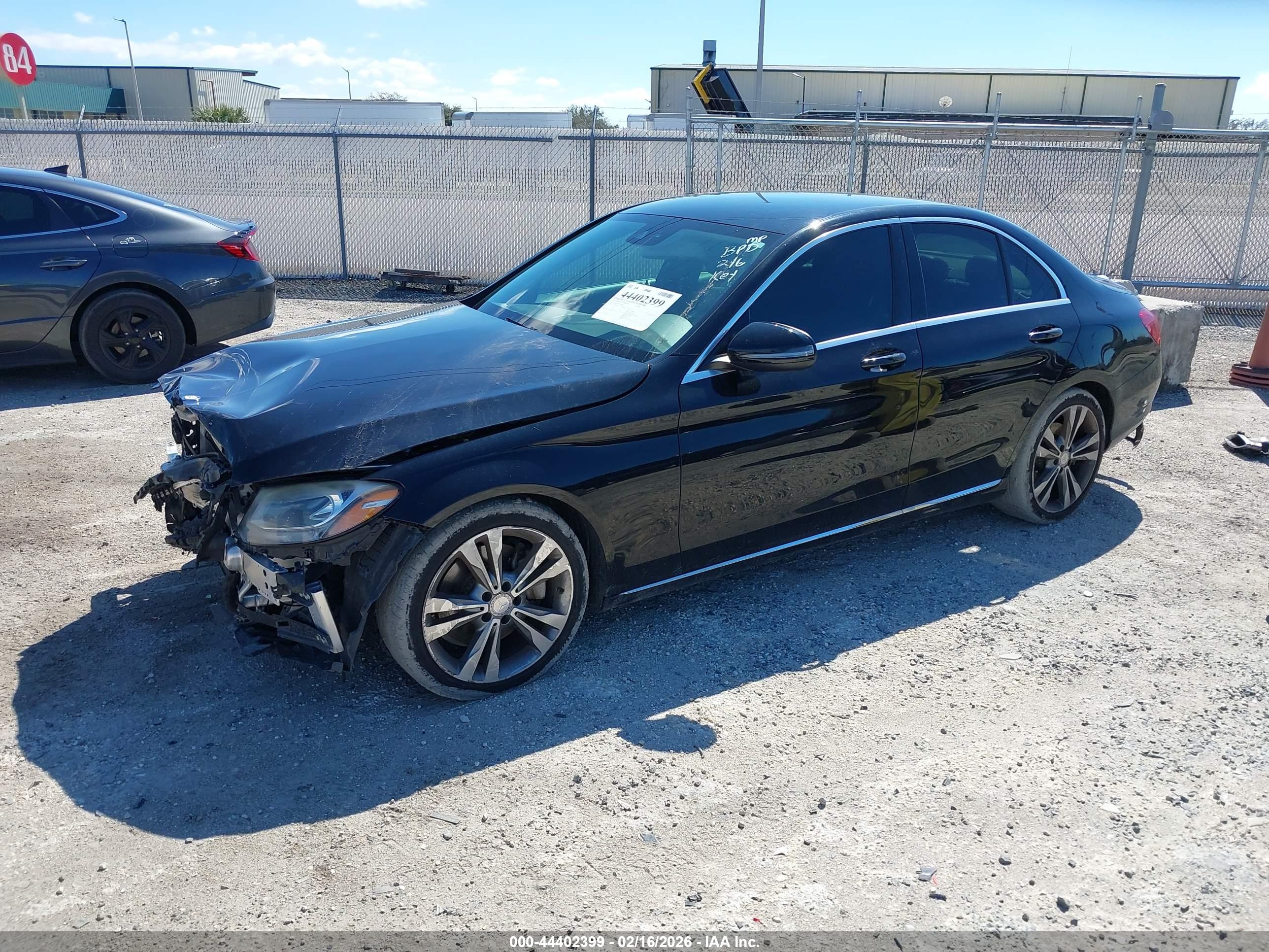 MERCEDES-BENZ C image 2