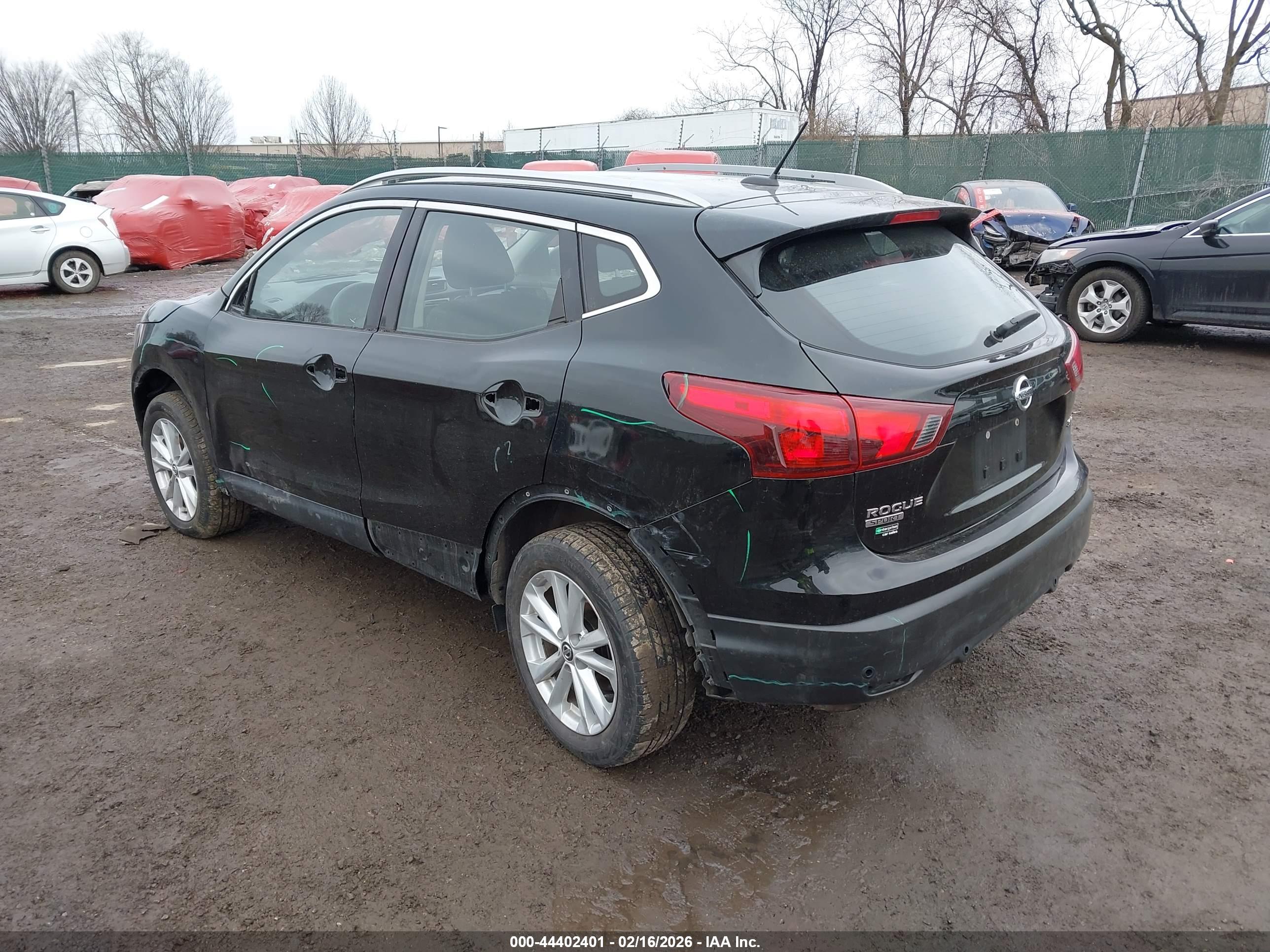 NISSAN ROGUE image 3