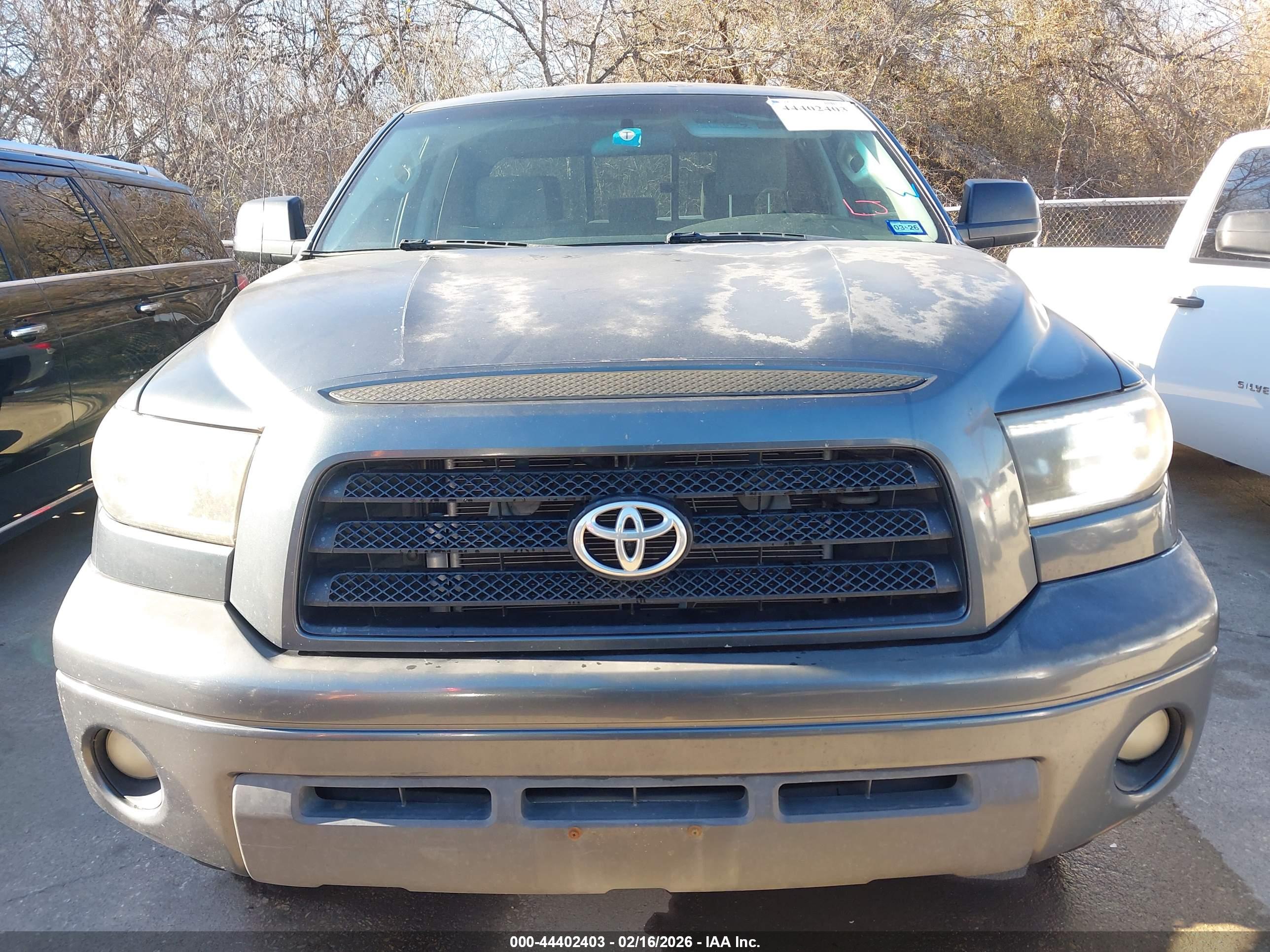 TOYOTA TUNDRA image 6