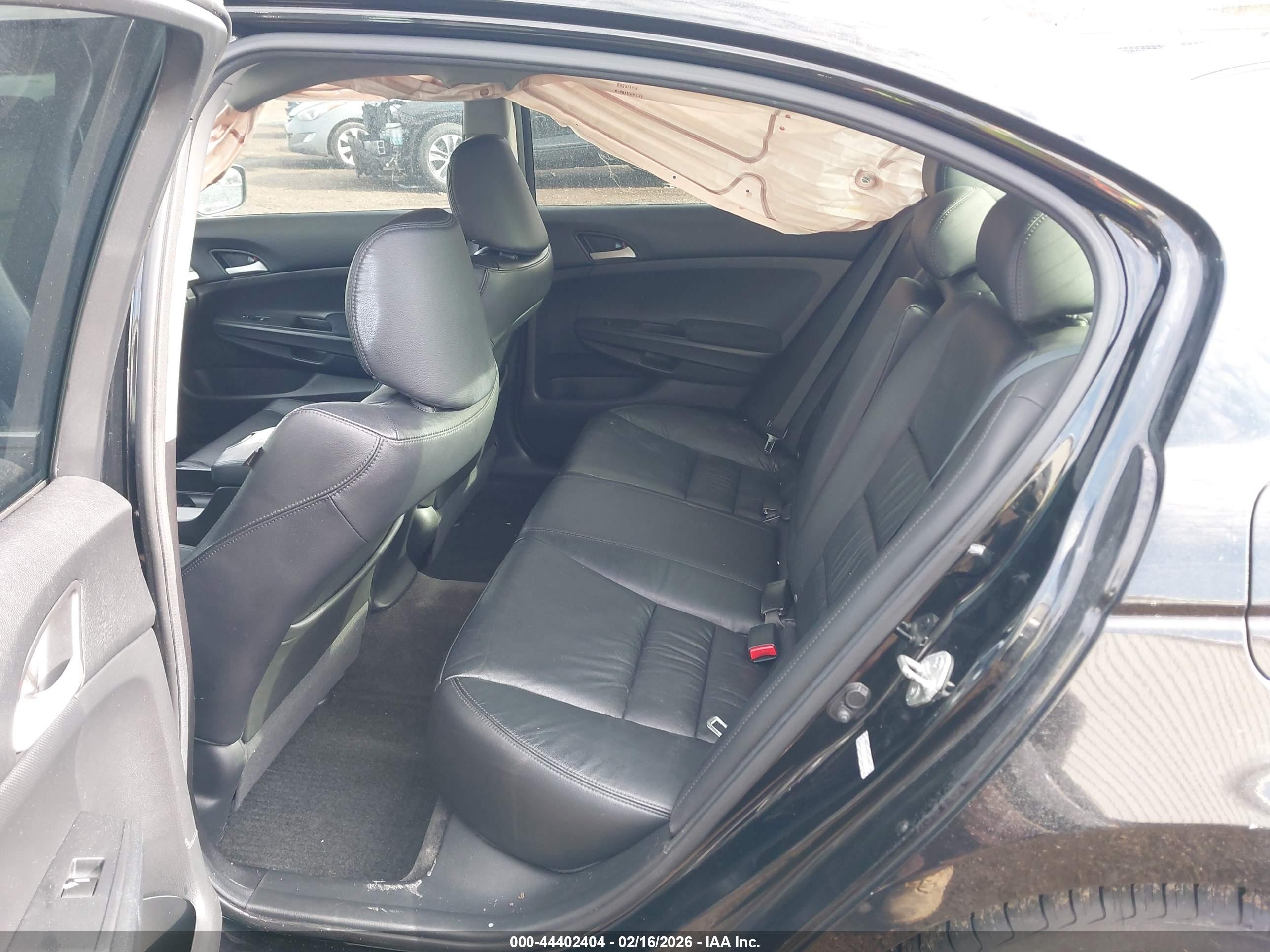 HONDA ACCORD image 8