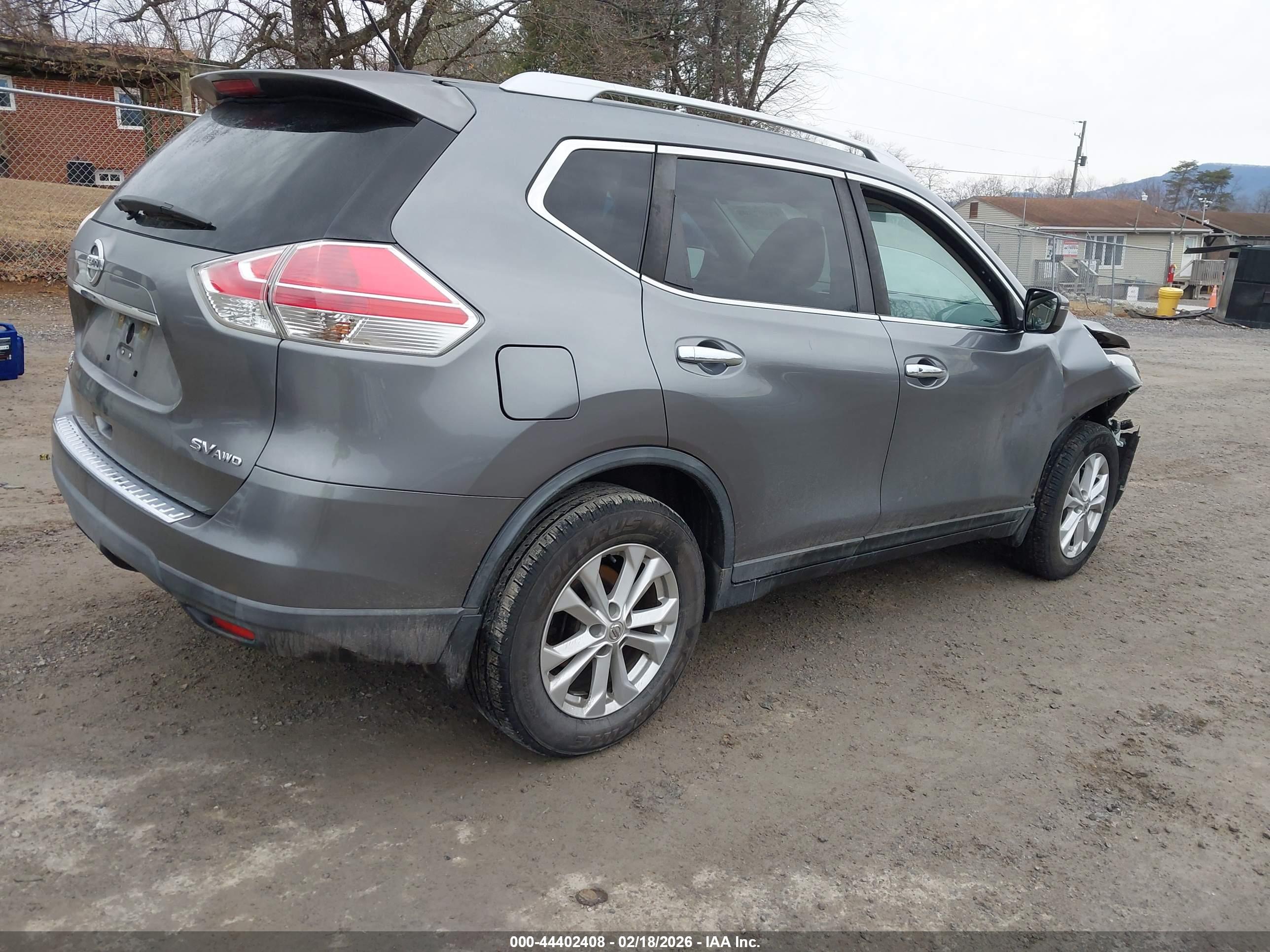 NISSAN ROGUE image 4