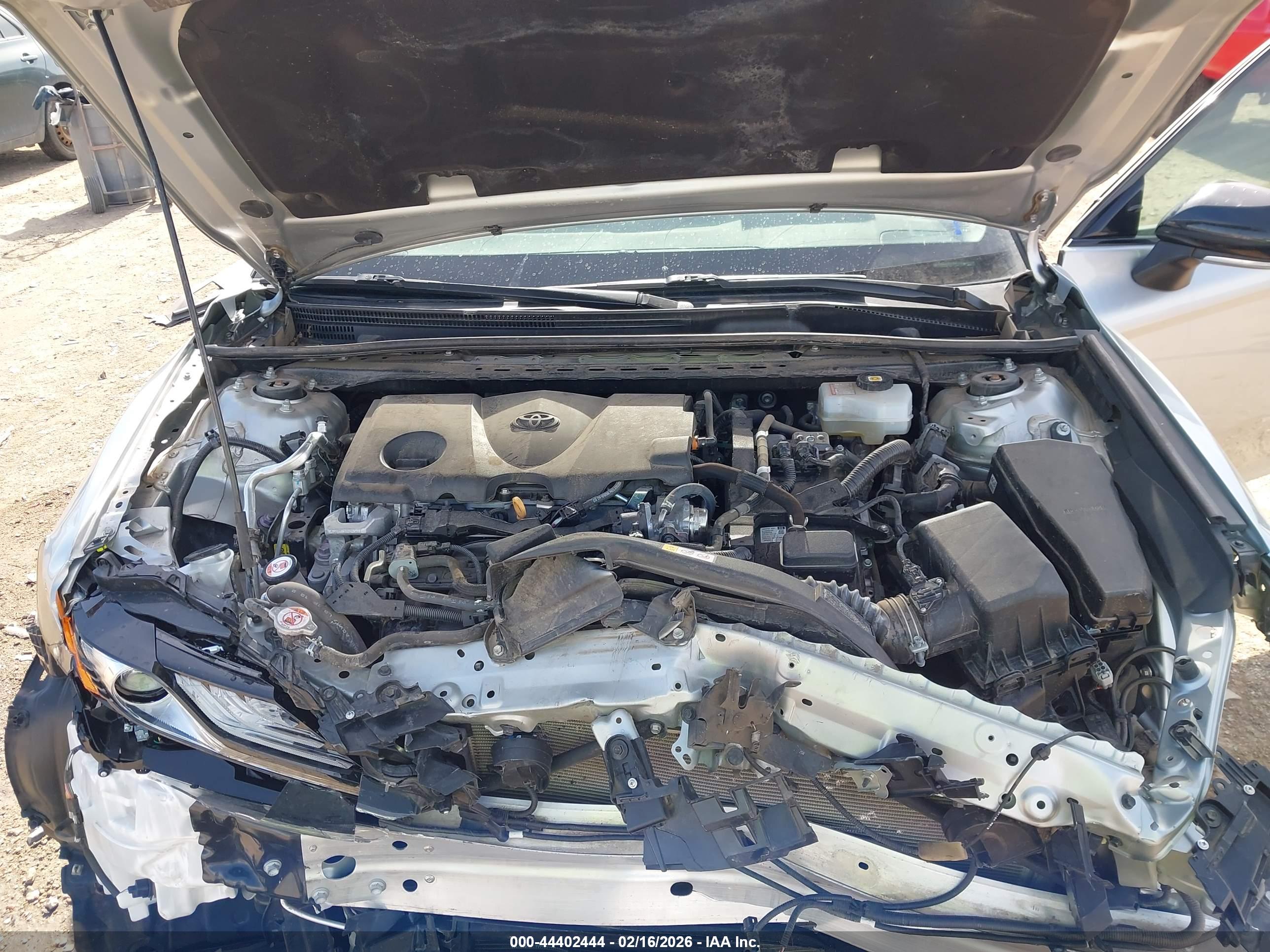 TOYOTA CAMRY image 10