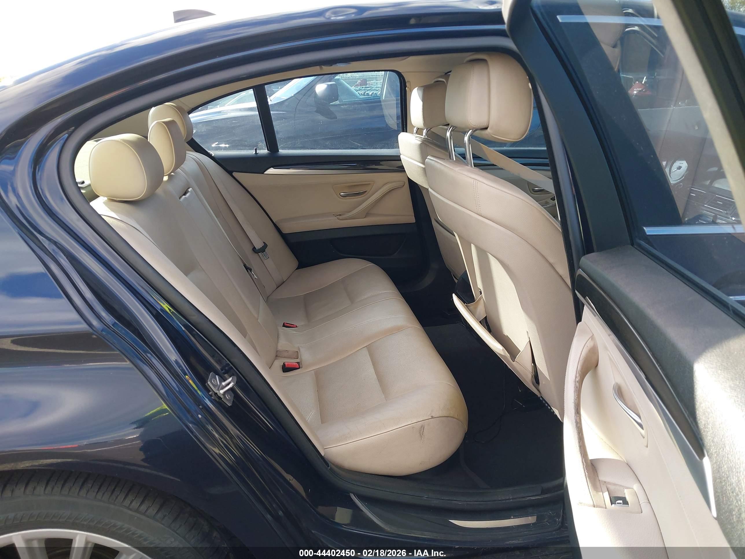 BMW 535I image 8