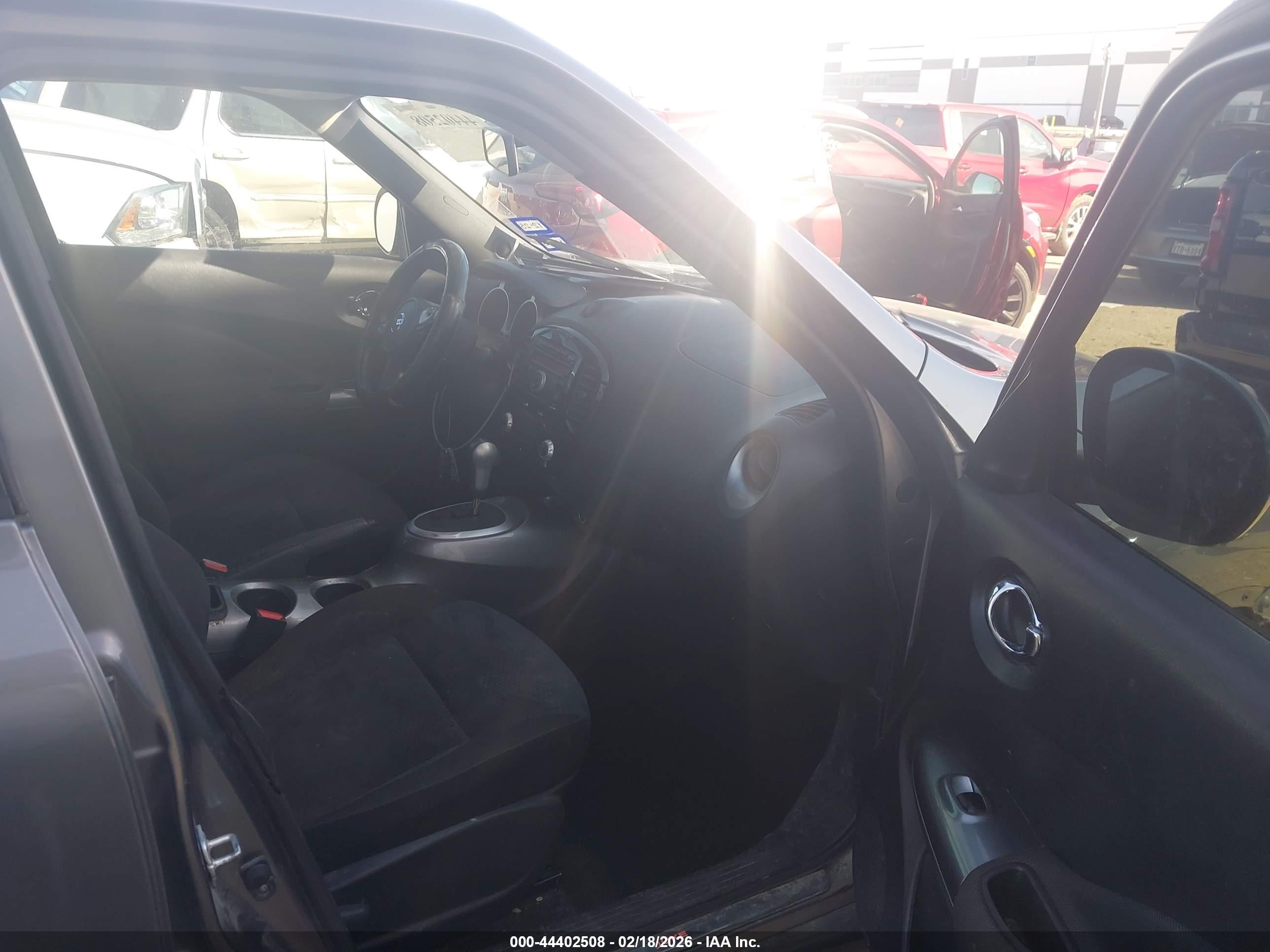 NISSAN JUKE image 5