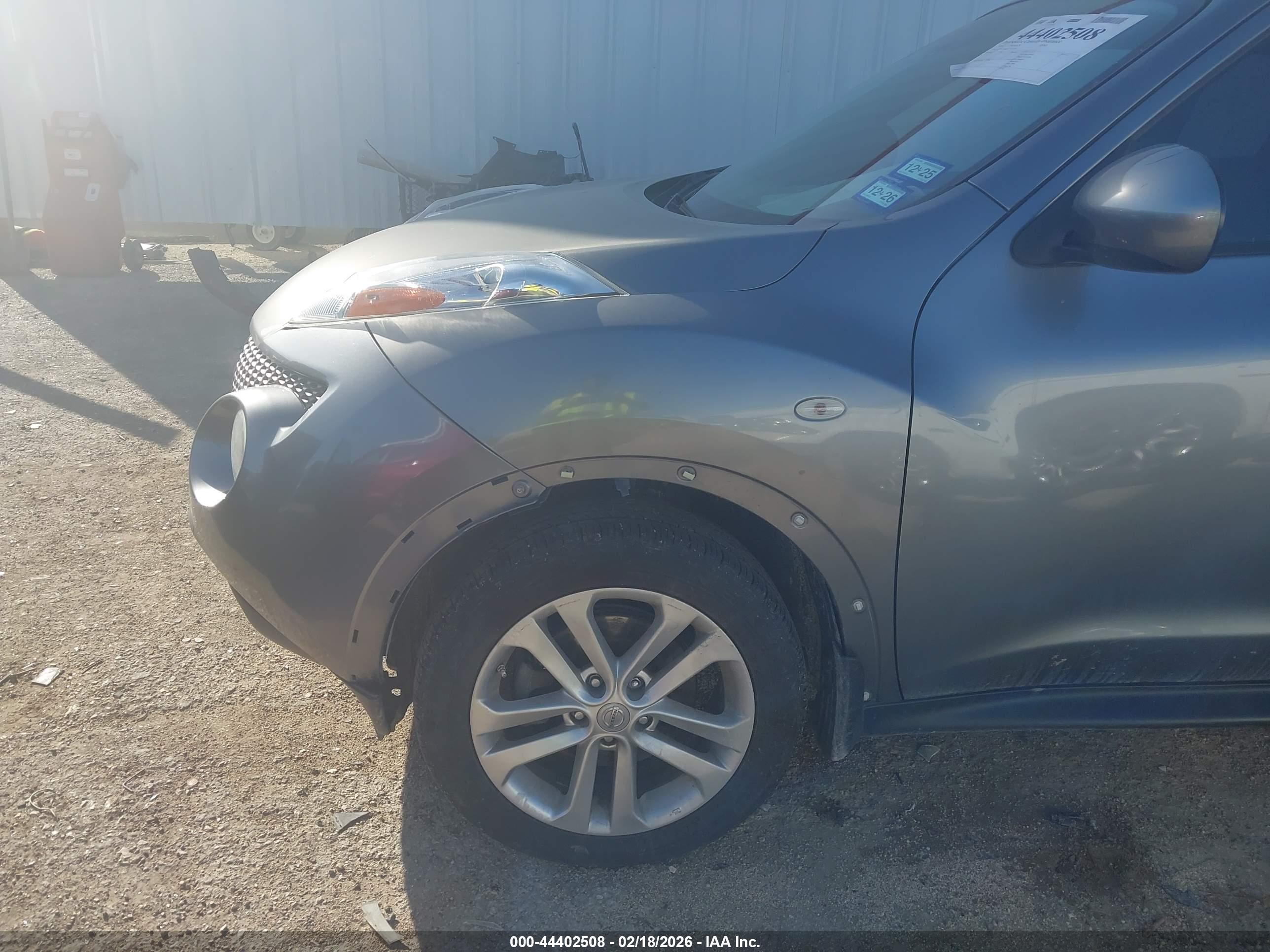 NISSAN JUKE image 6