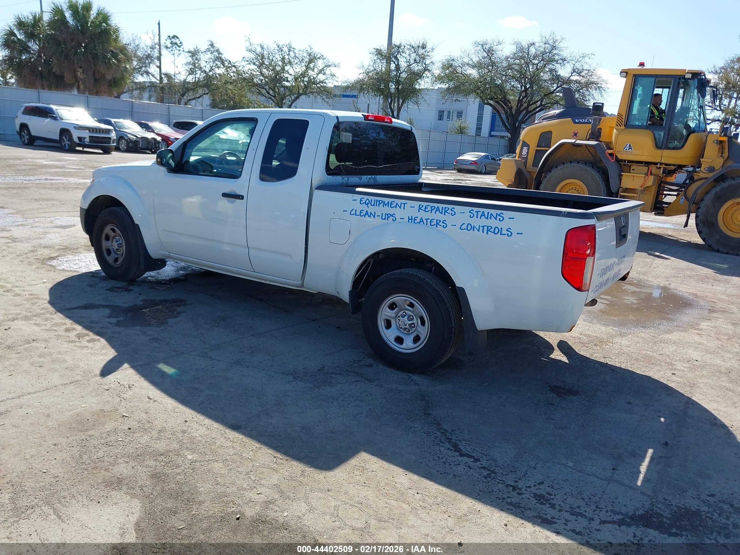 NISSAN FRONTIER image 3