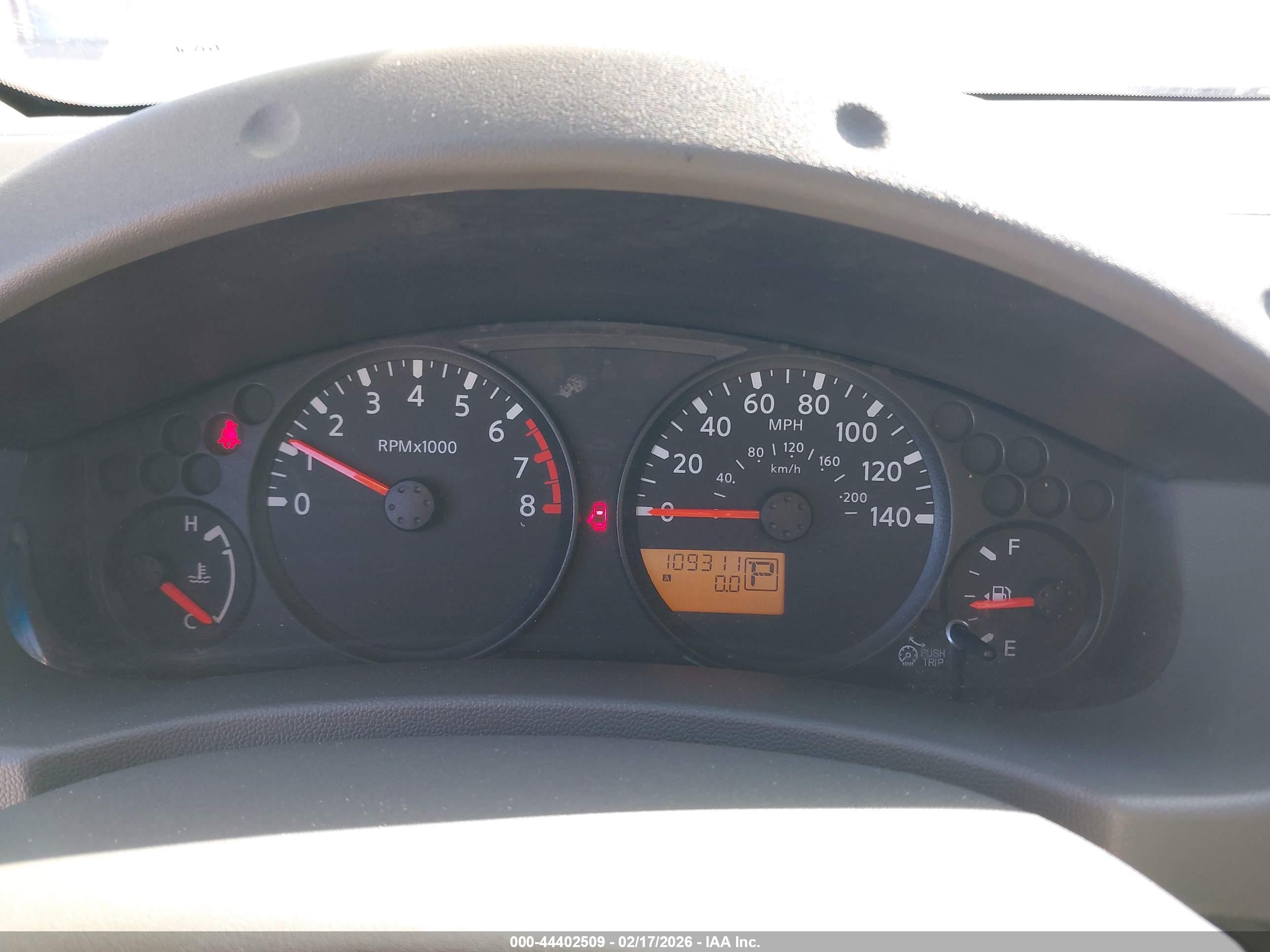 NISSAN FRONTIER image 7