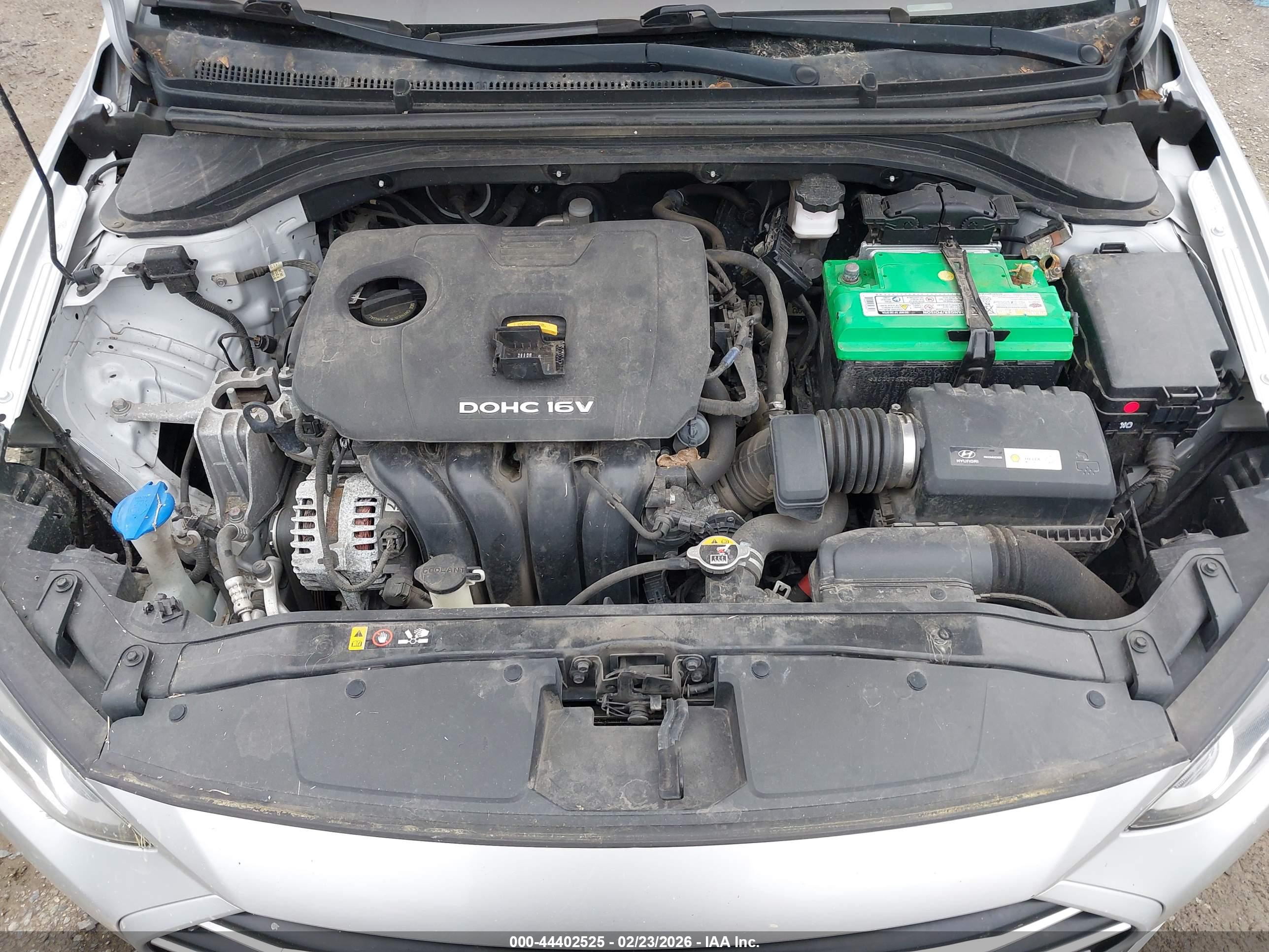 HYUNDAI ELANTRA image 10