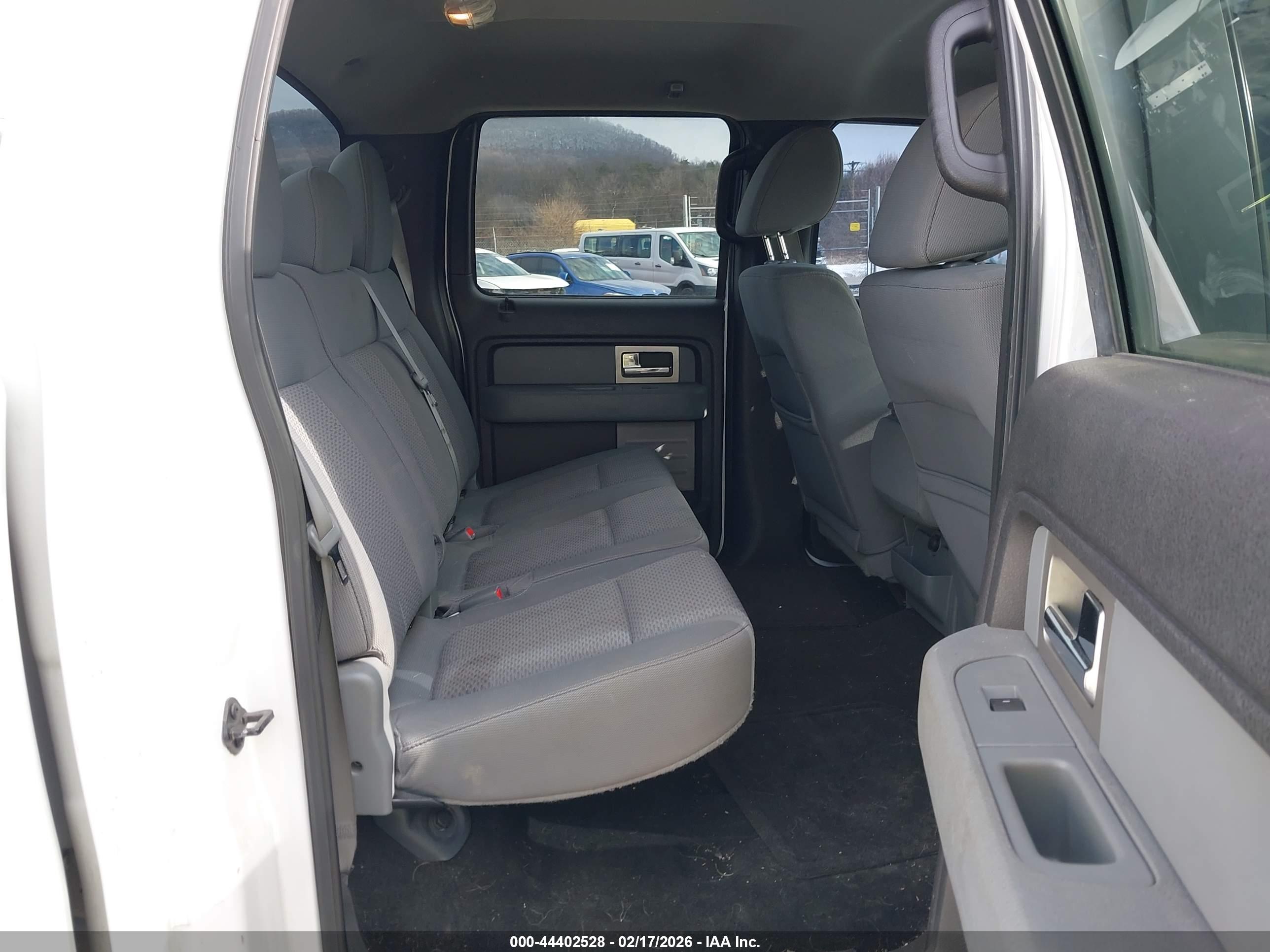 FORD F-150 image 8