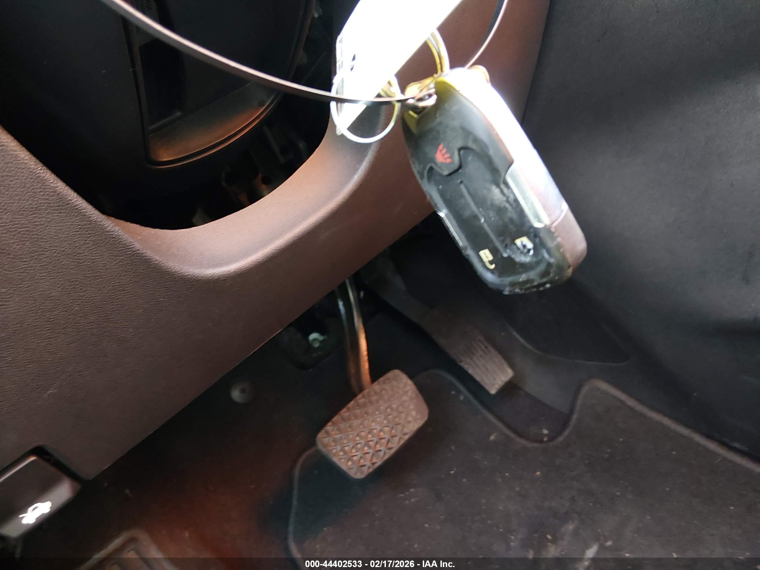 GMC TERRAIN image 11
