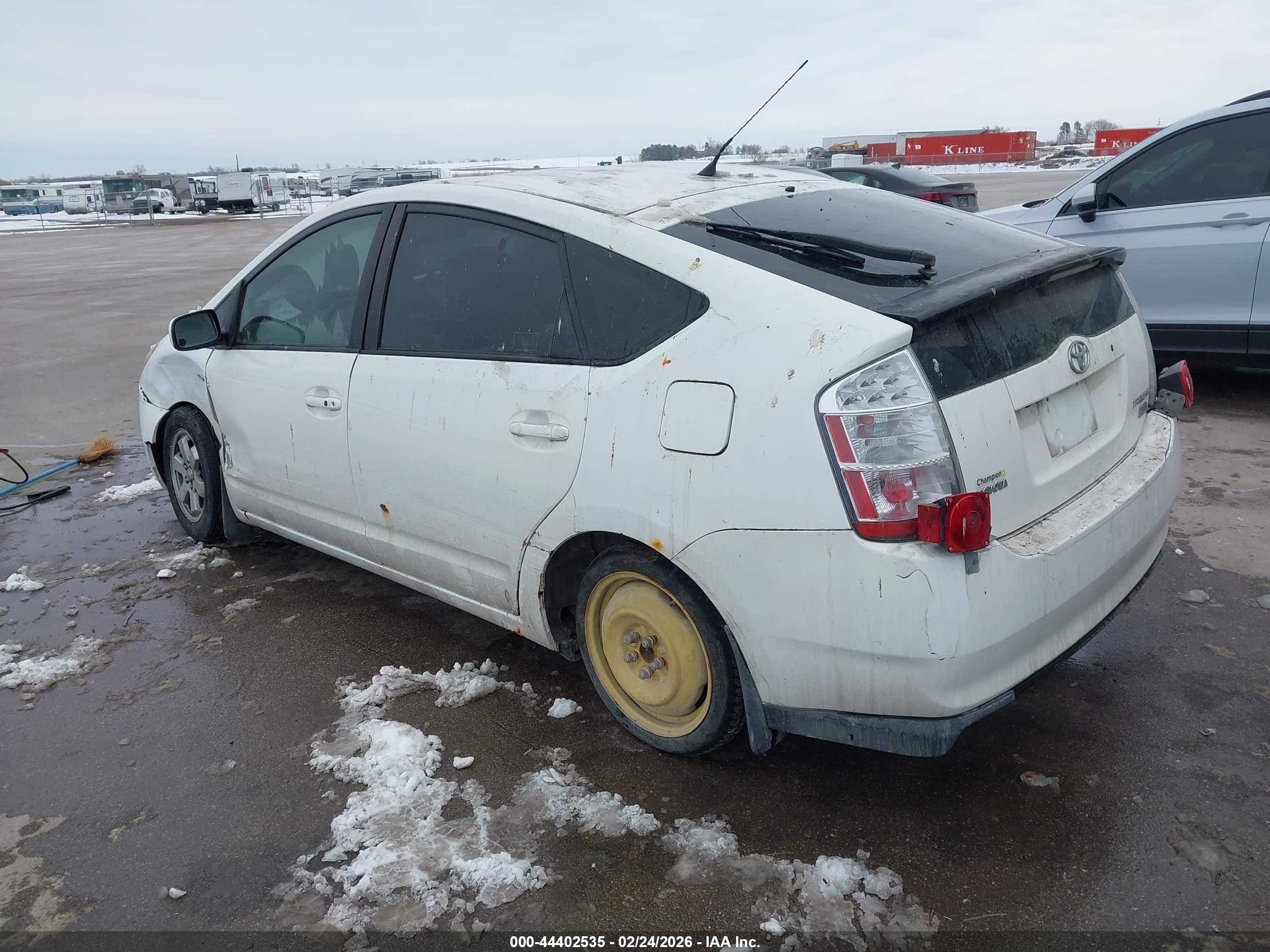 TOYOTA PRIUS image 3