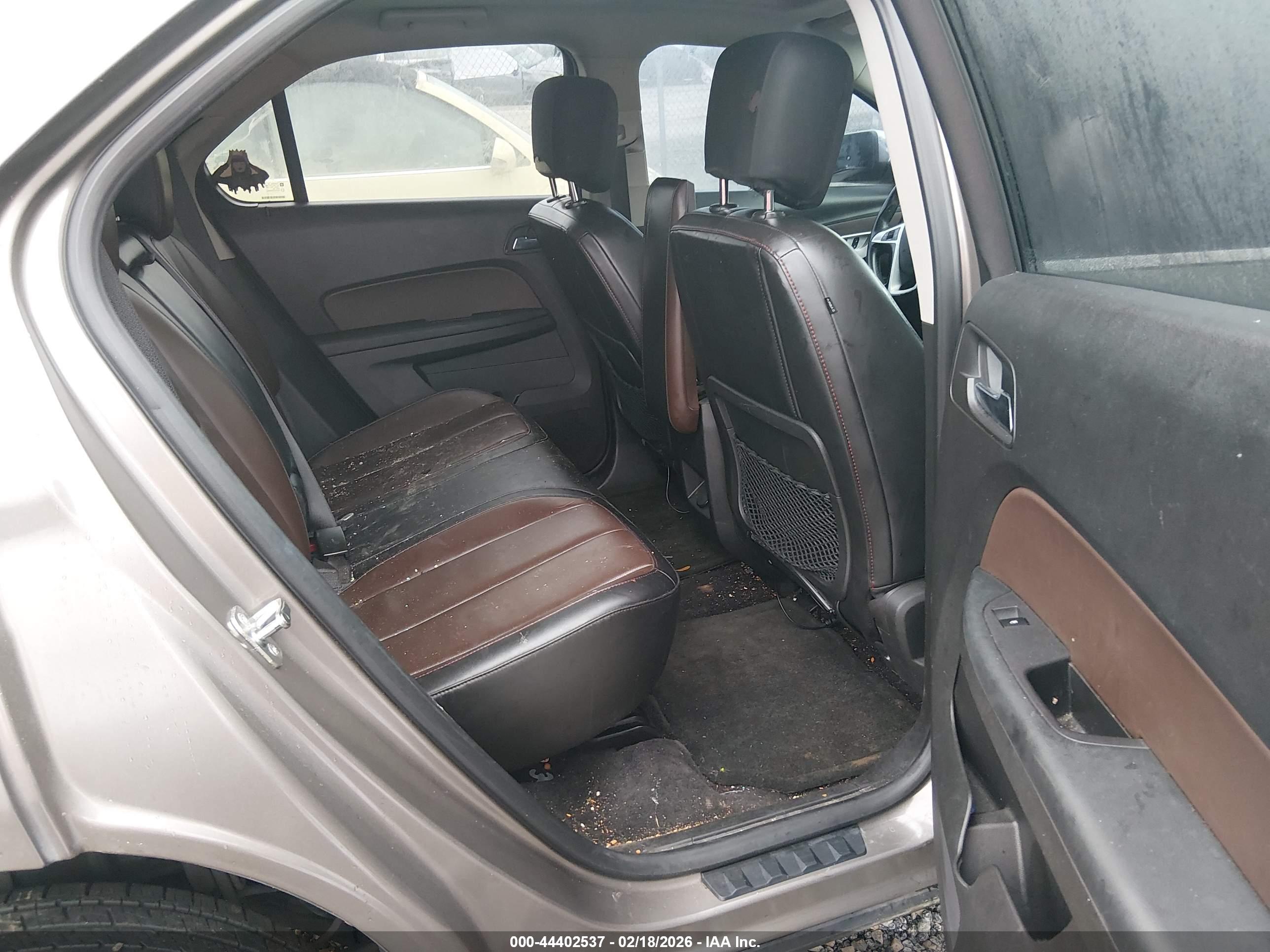 CHEVROLET EQUINOX image 8