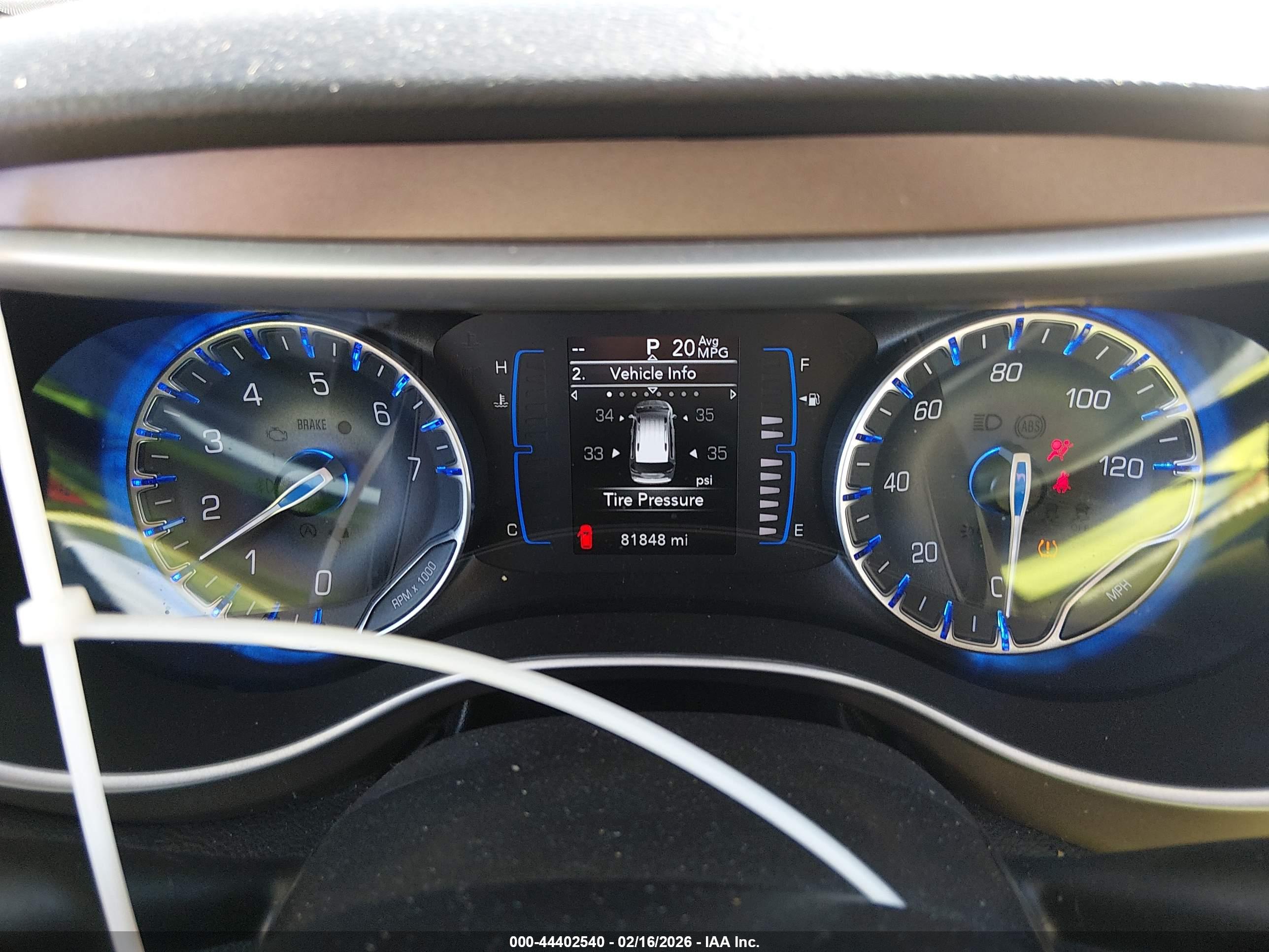 CHRYSLER VOYAGER image 7