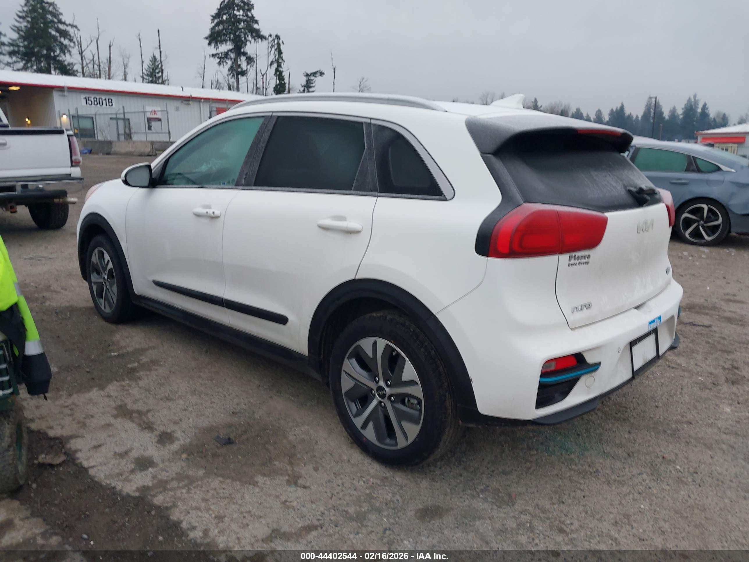 KIA NIRO image 3