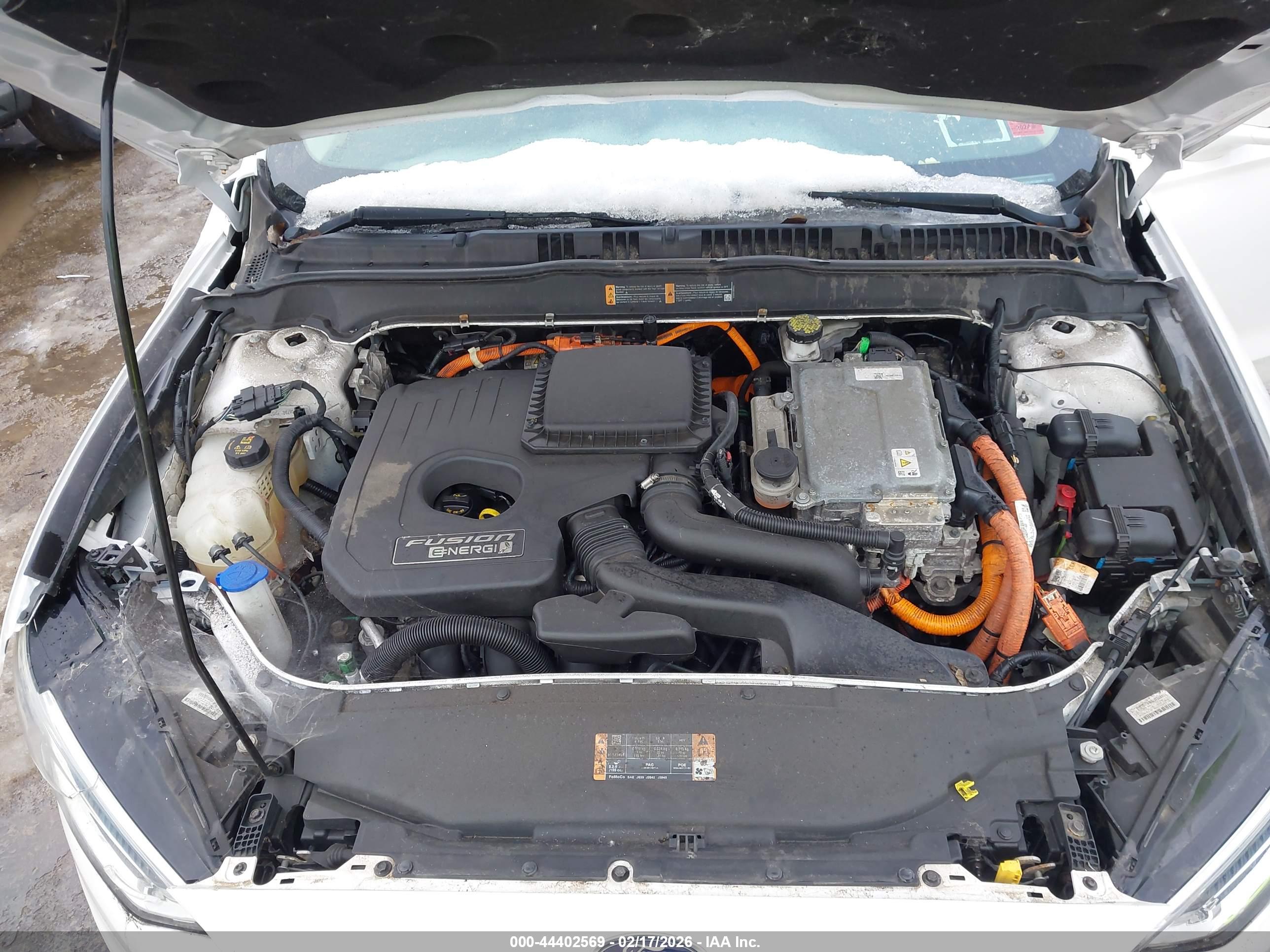 FORD FUSION image 10