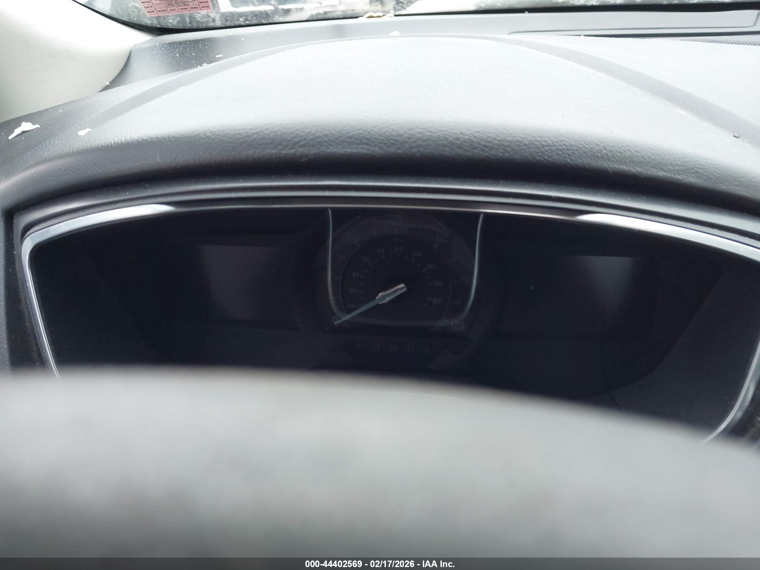 FORD FUSION image 7