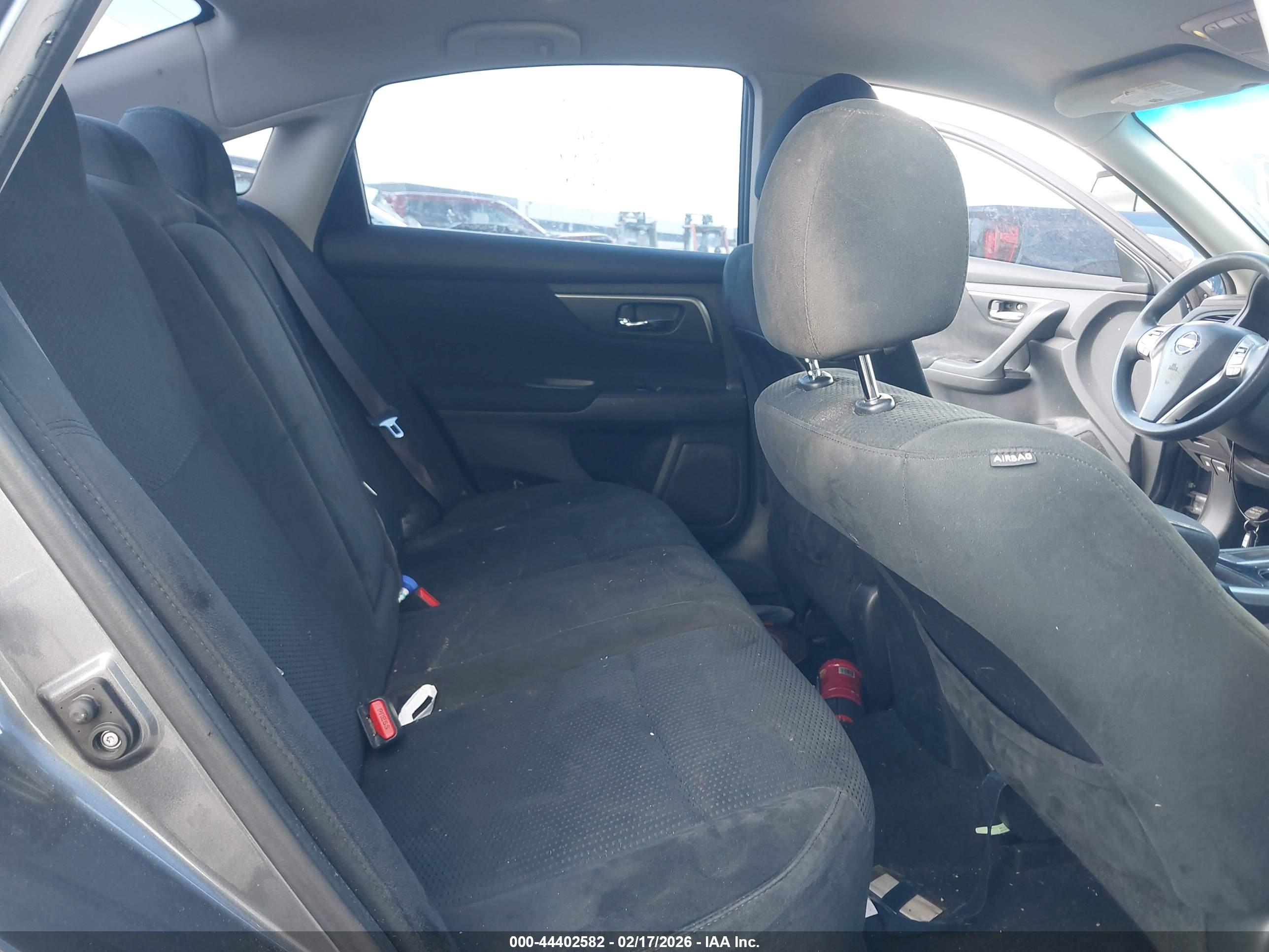 NISSAN ALTIMA image 8
