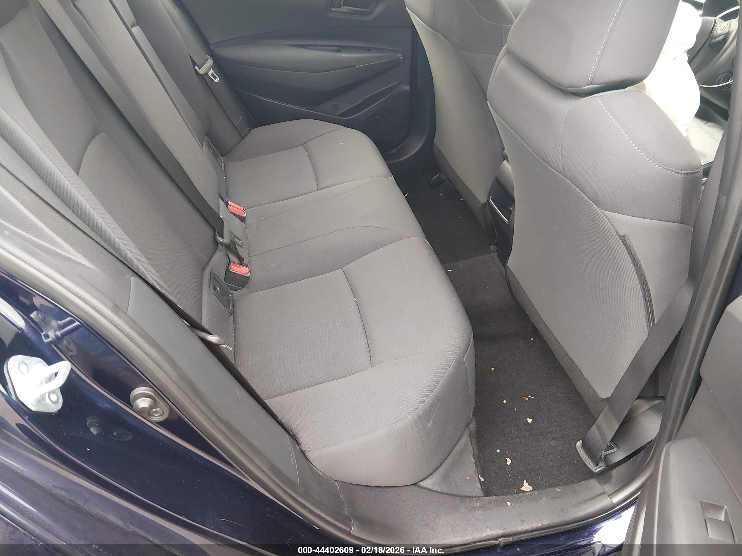 TOYOTA COROLLA image 8