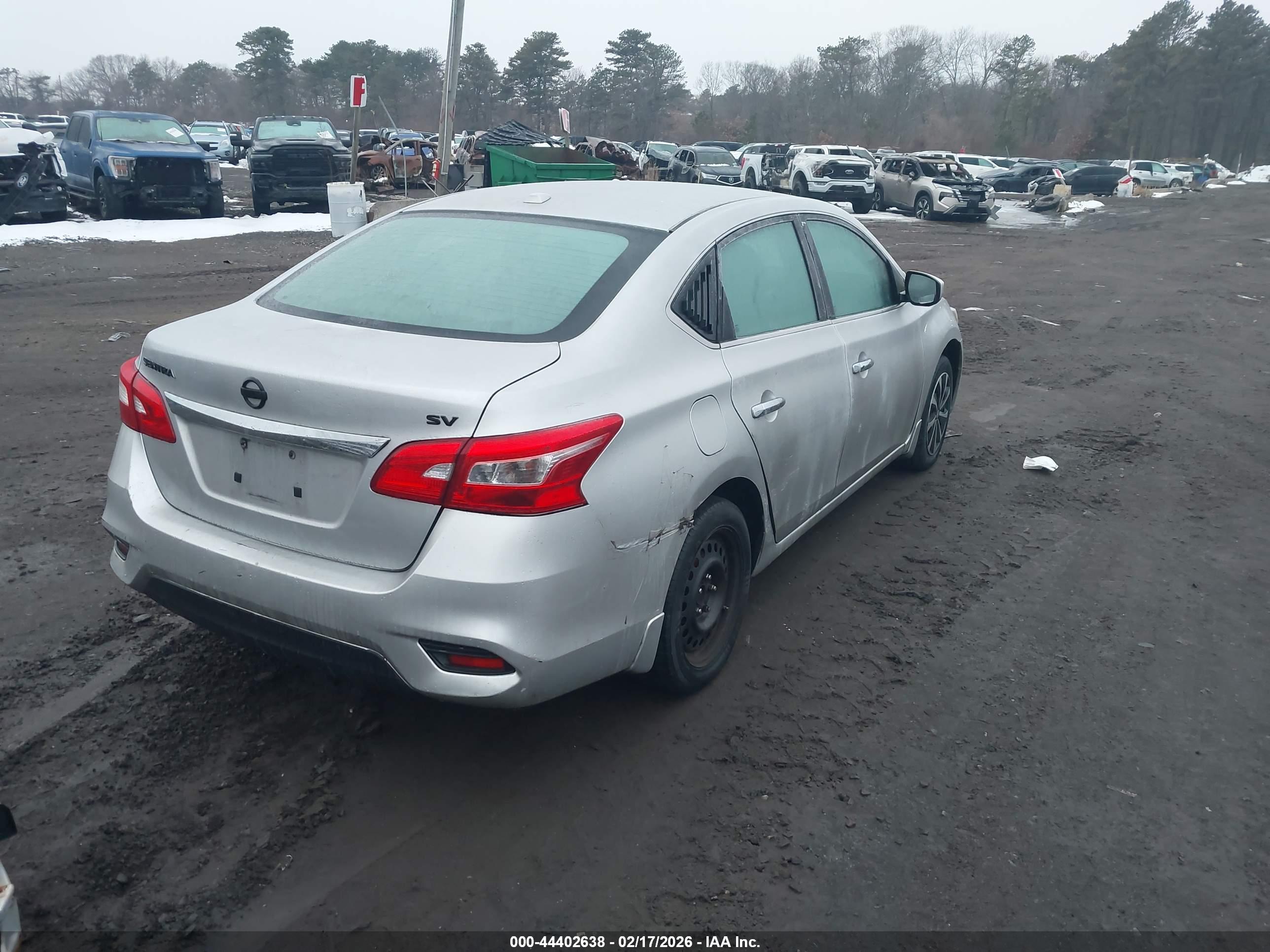 NISSAN SENTRA image 4