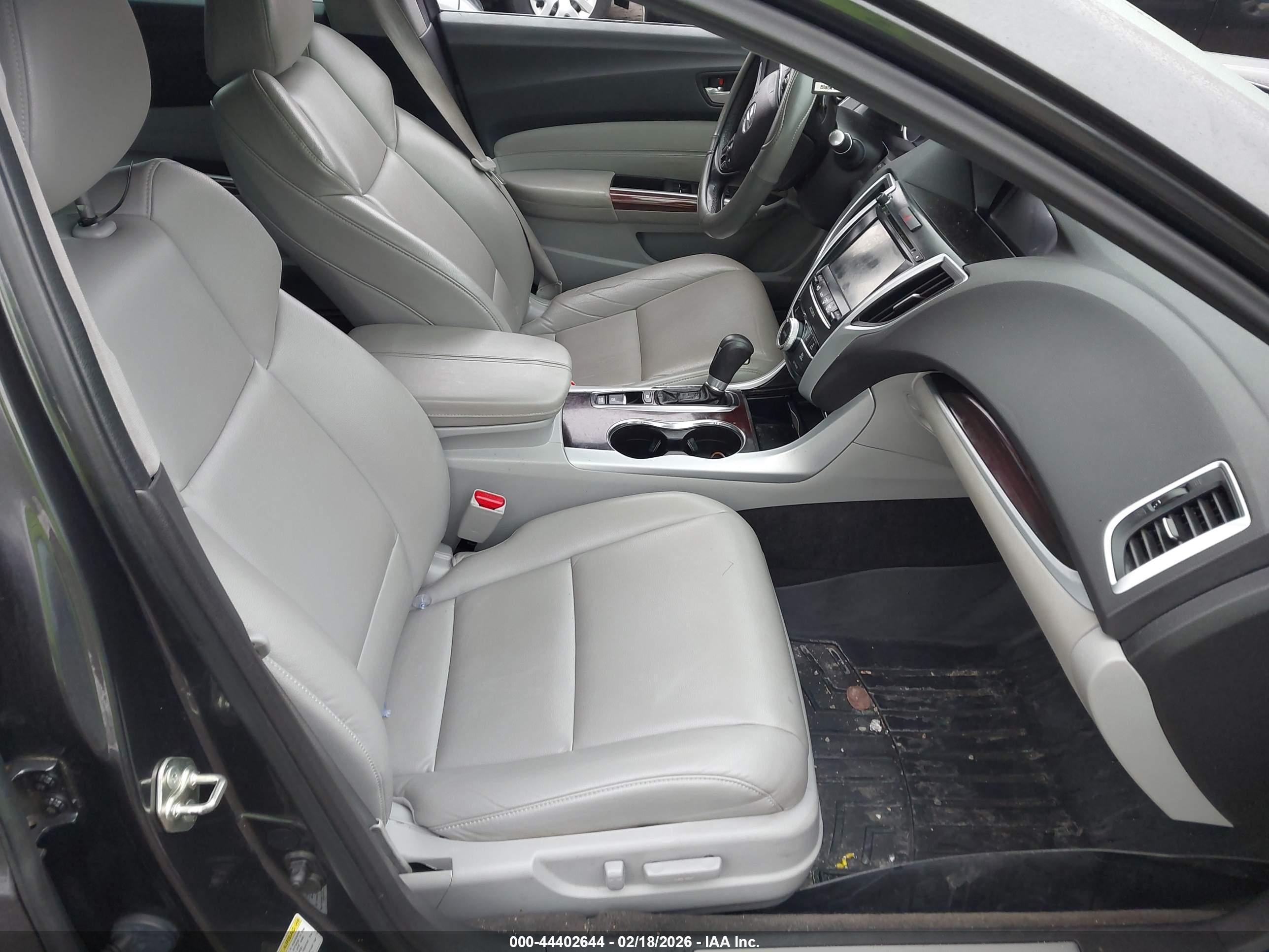 ACURA TLX image 5