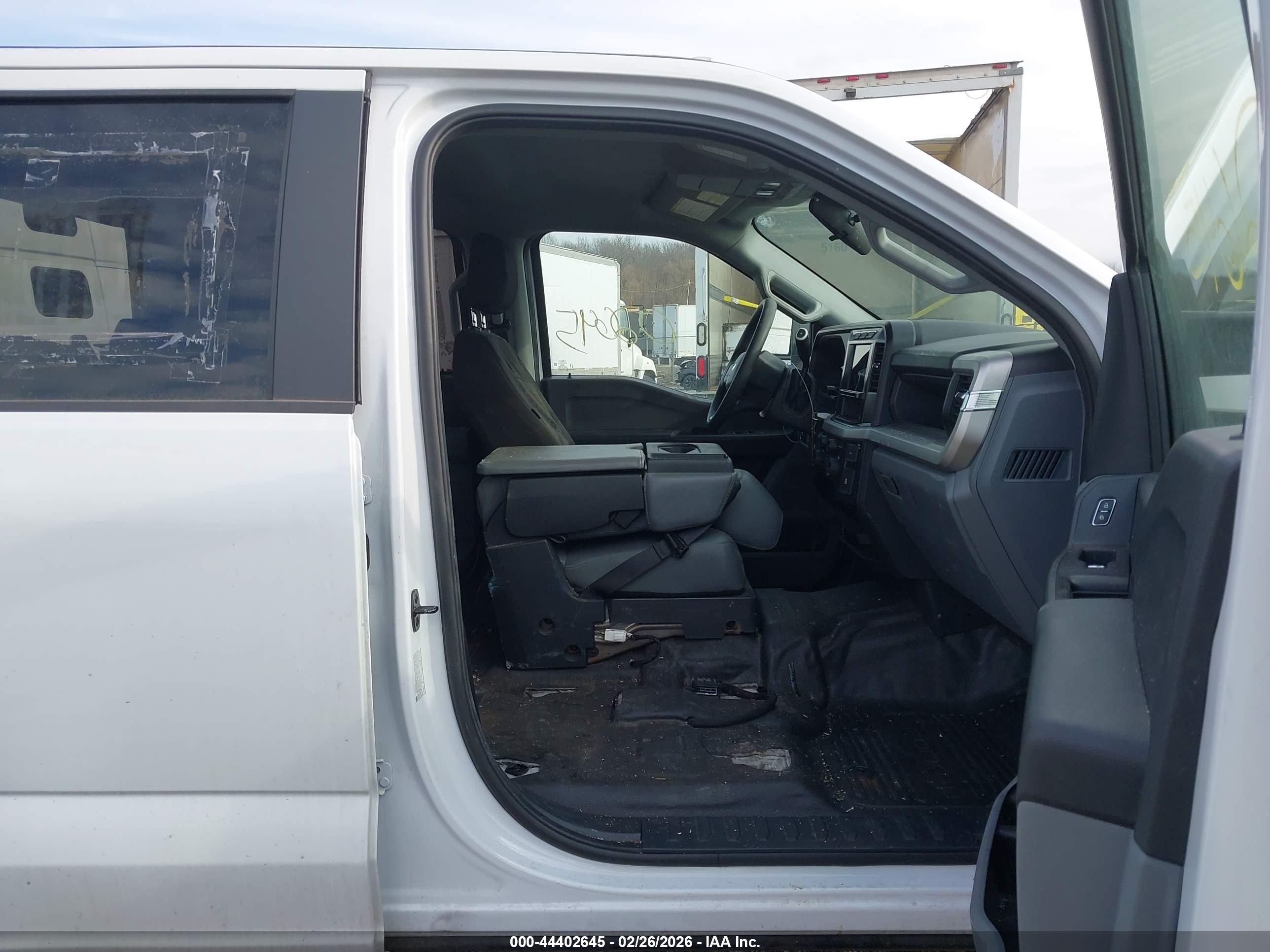 FORD F-450 image 5