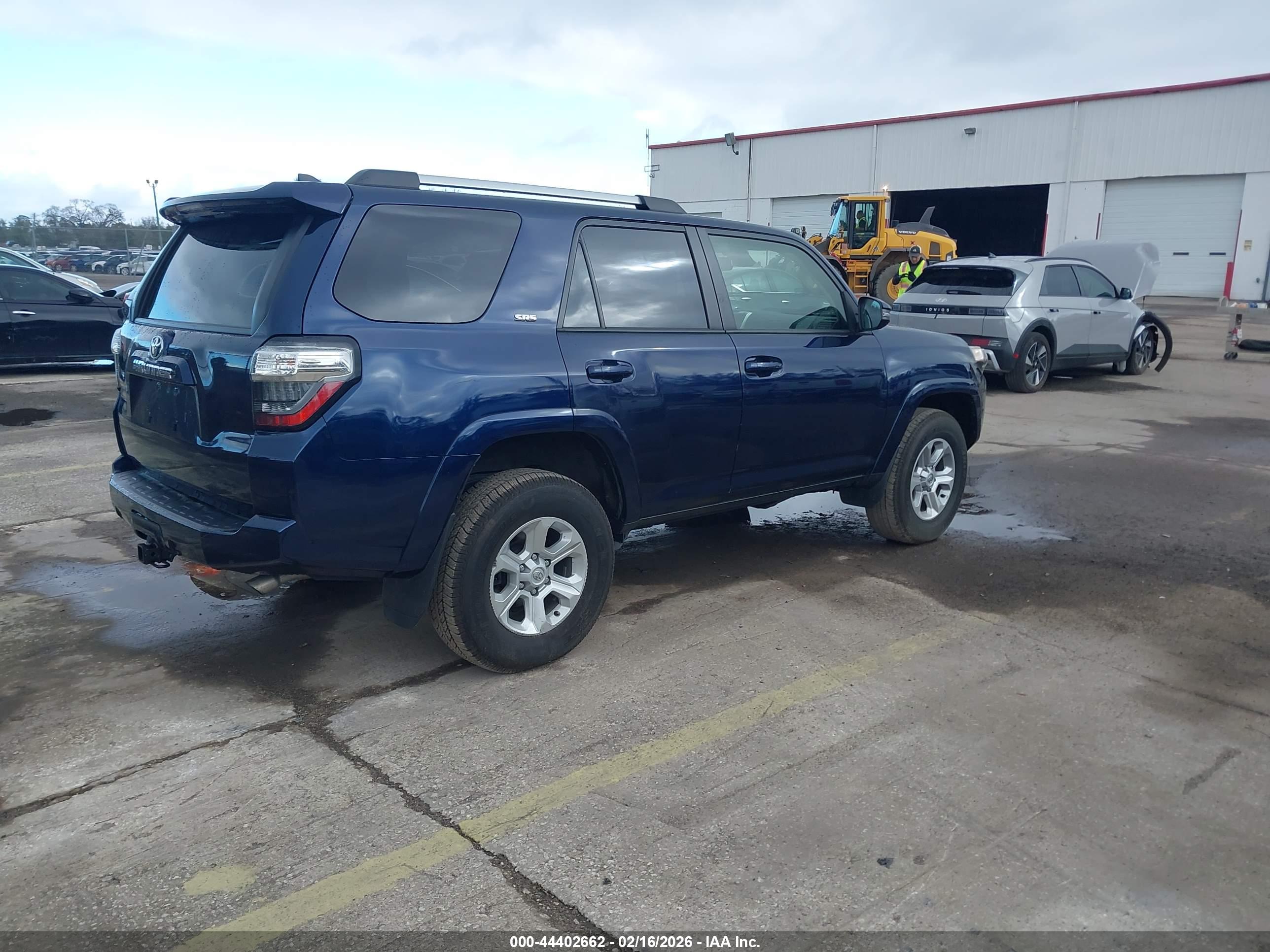 TOYOTA 4RUNNER image 4