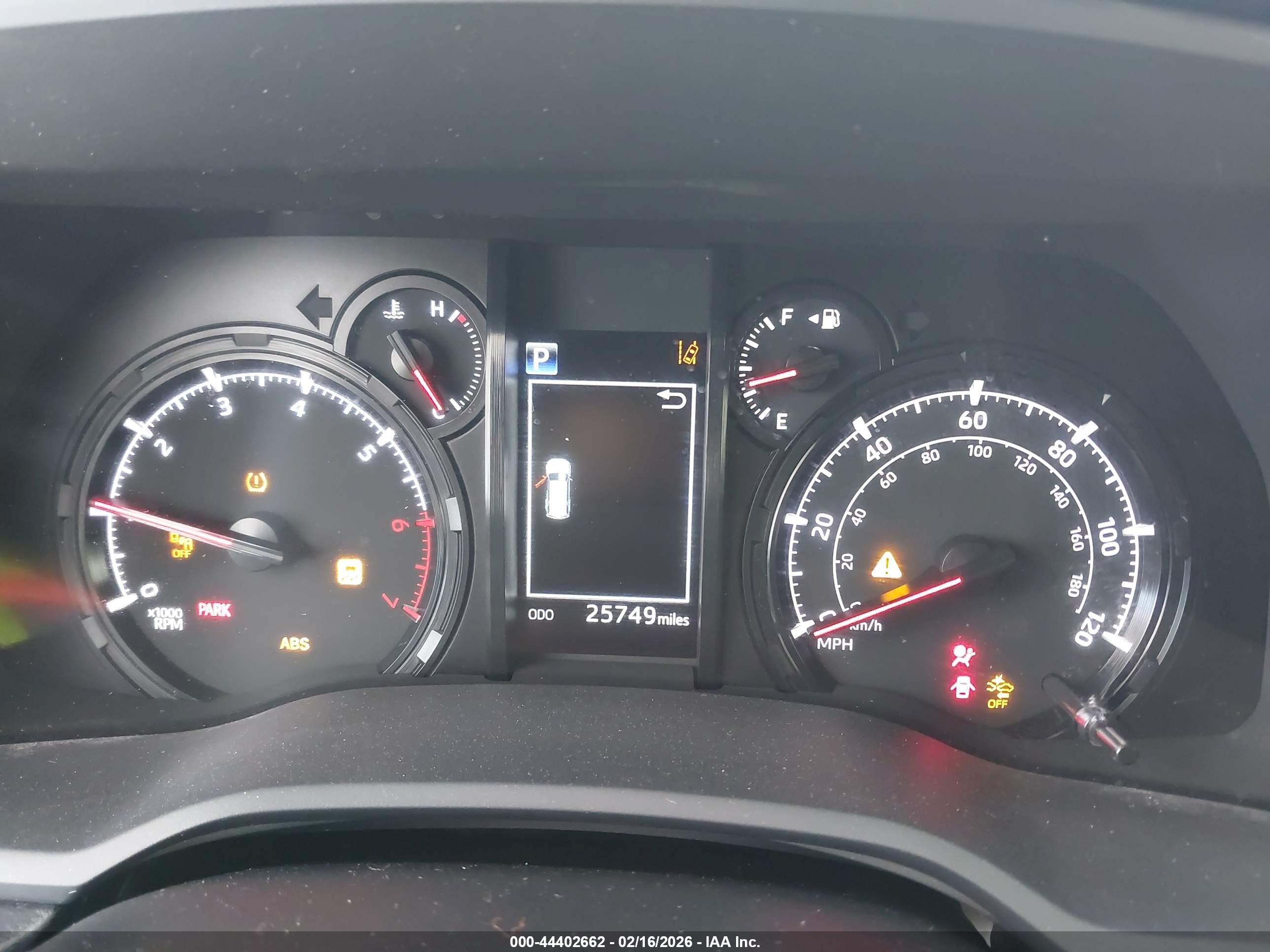 TOYOTA 4RUNNER image 7