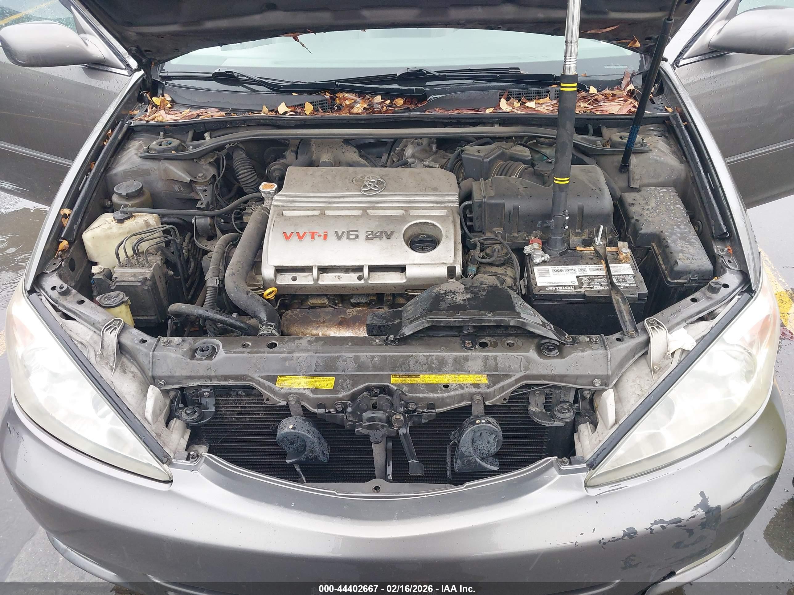 TOYOTA CAMRY image 10