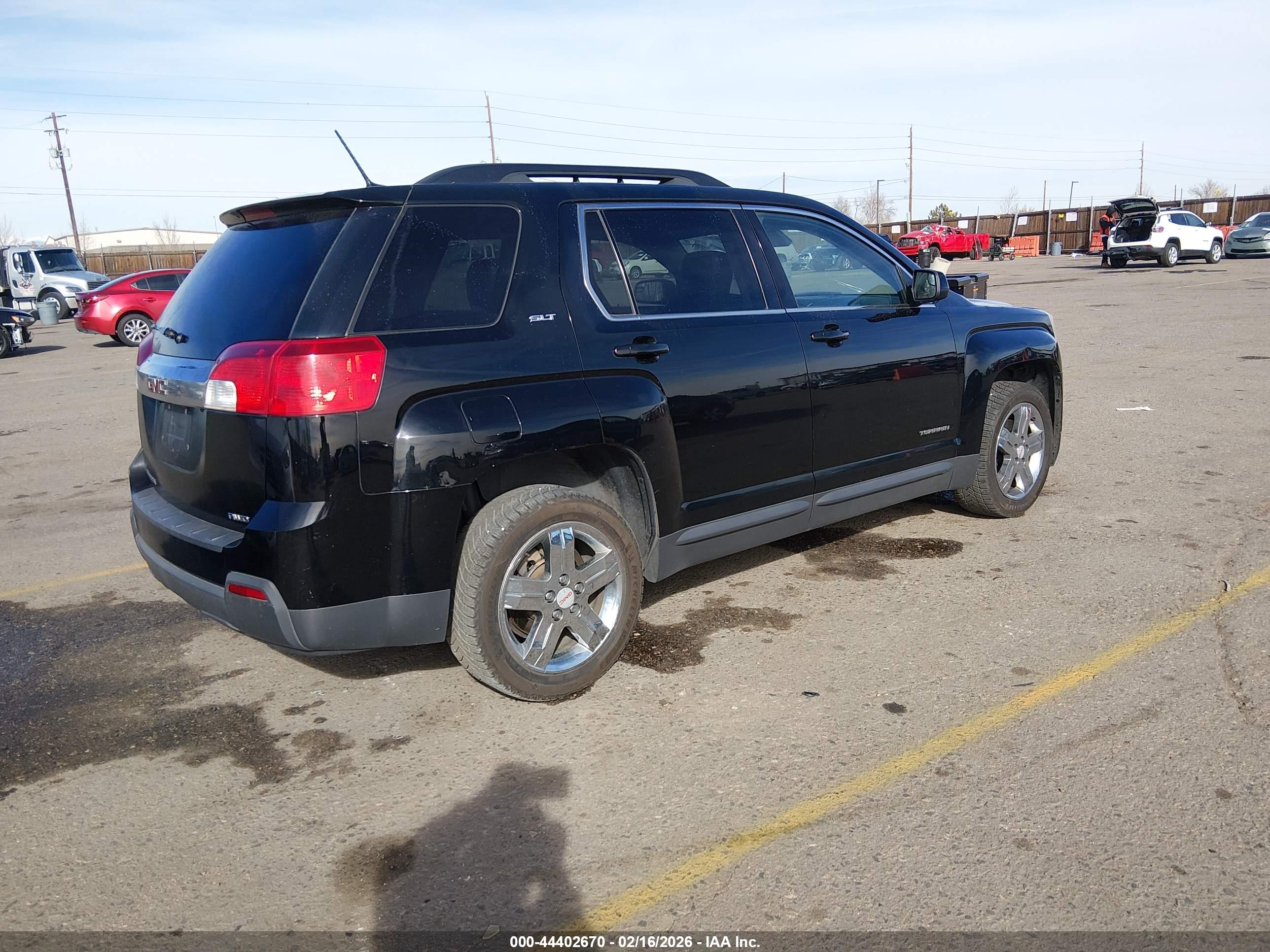 GMC TERRAIN image 4