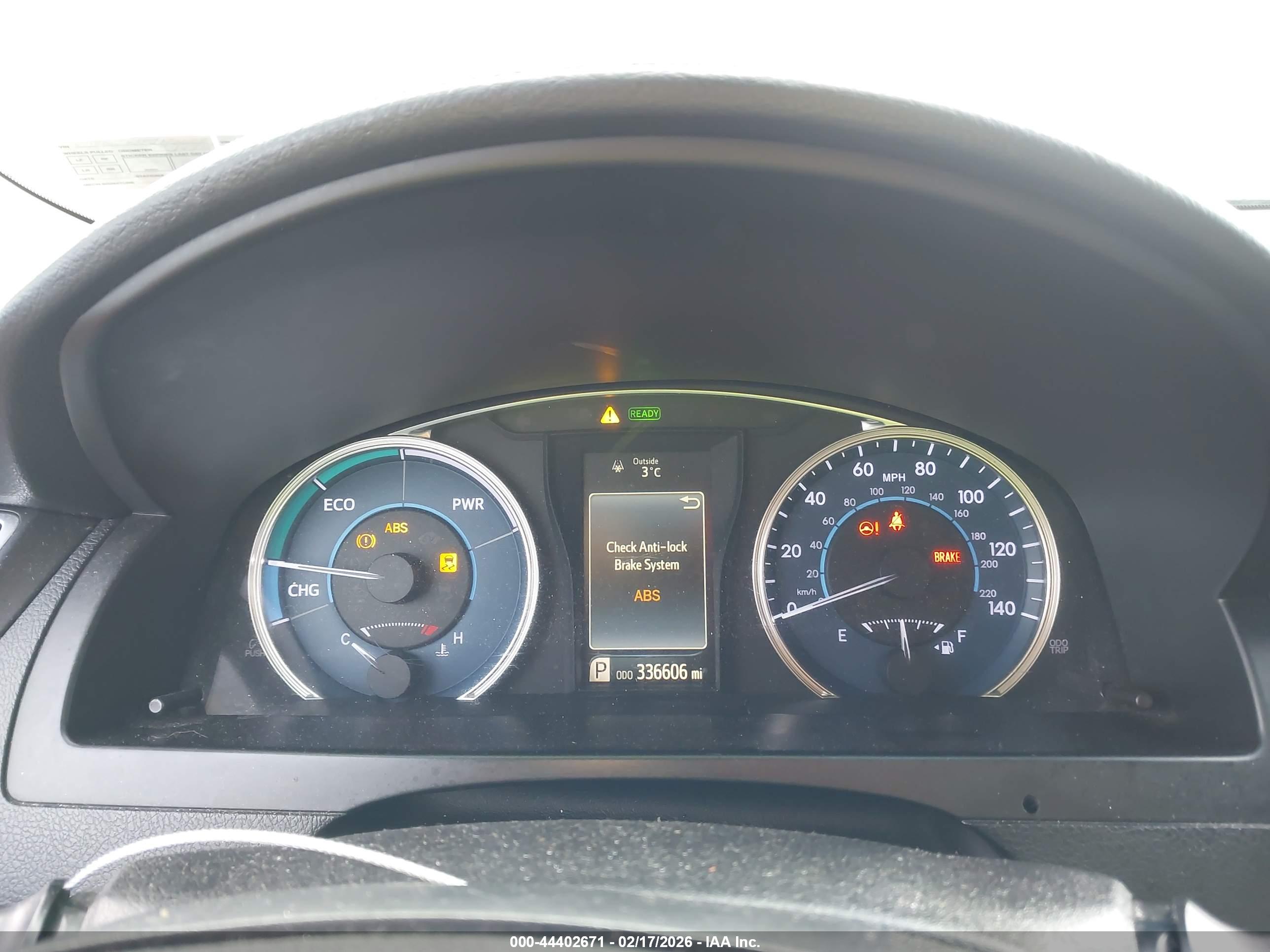 TOYOTA CAMRY image 7