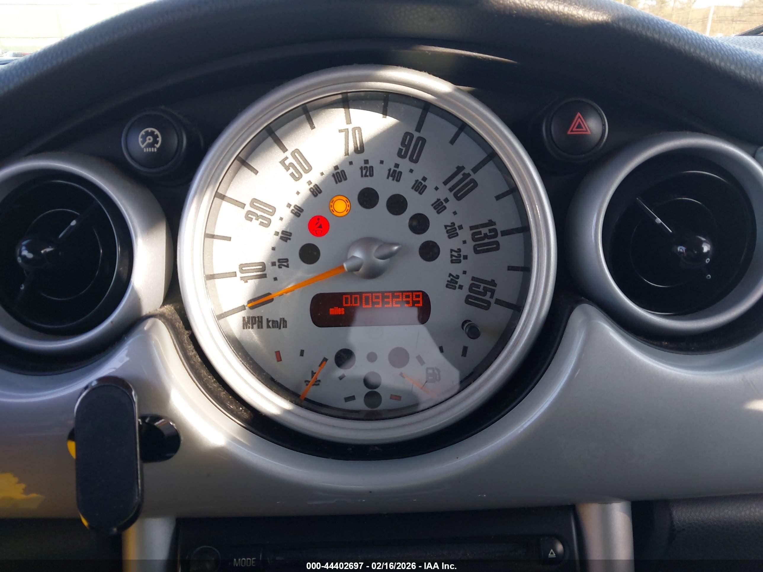 MINI COOPER image 7