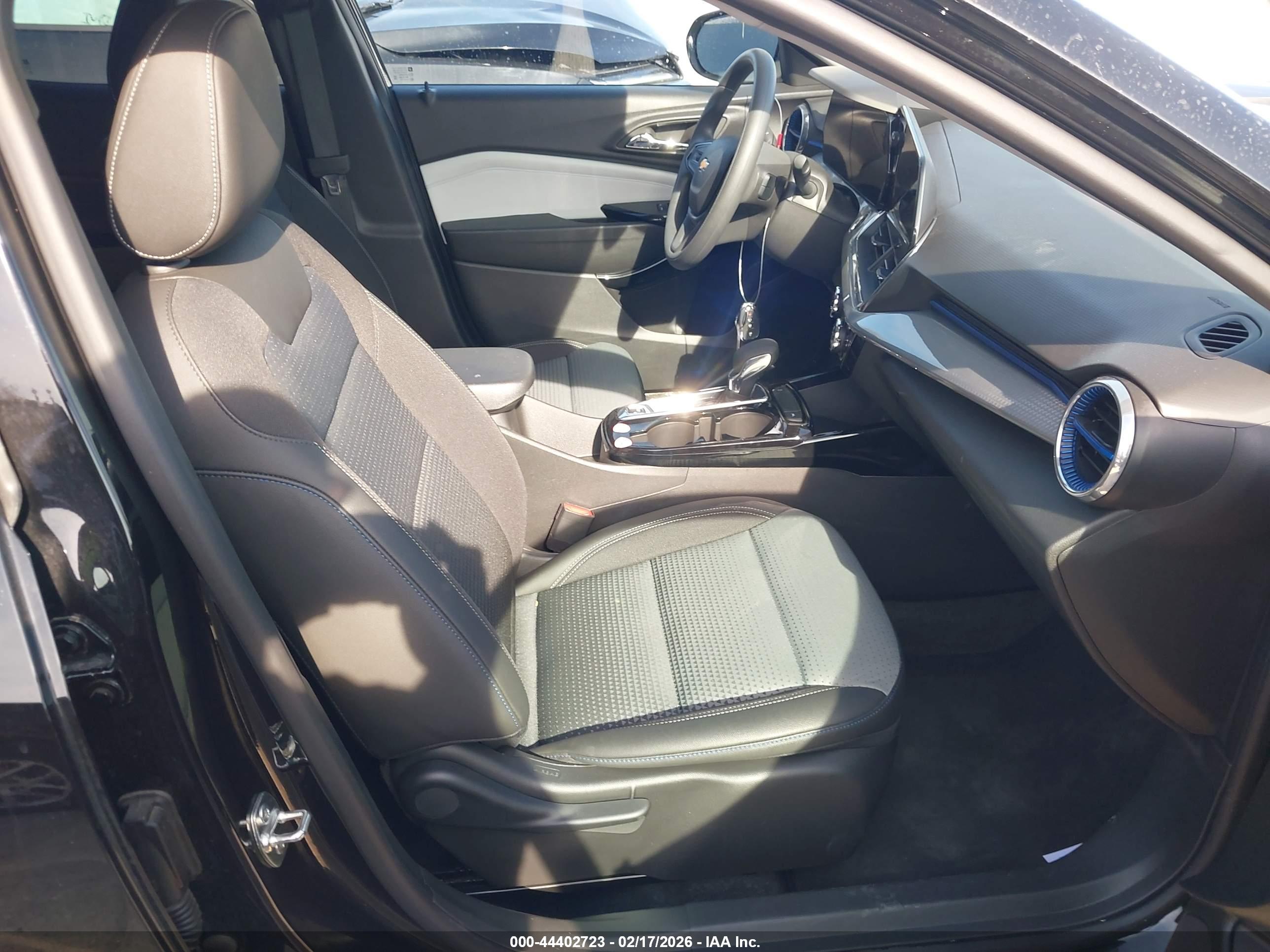CHEVROLET TRAX image 5