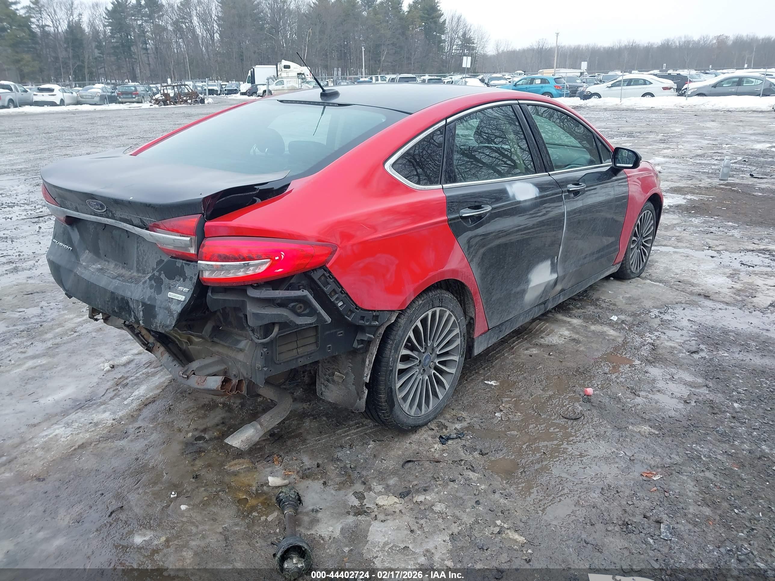 FORD FUSION image 4