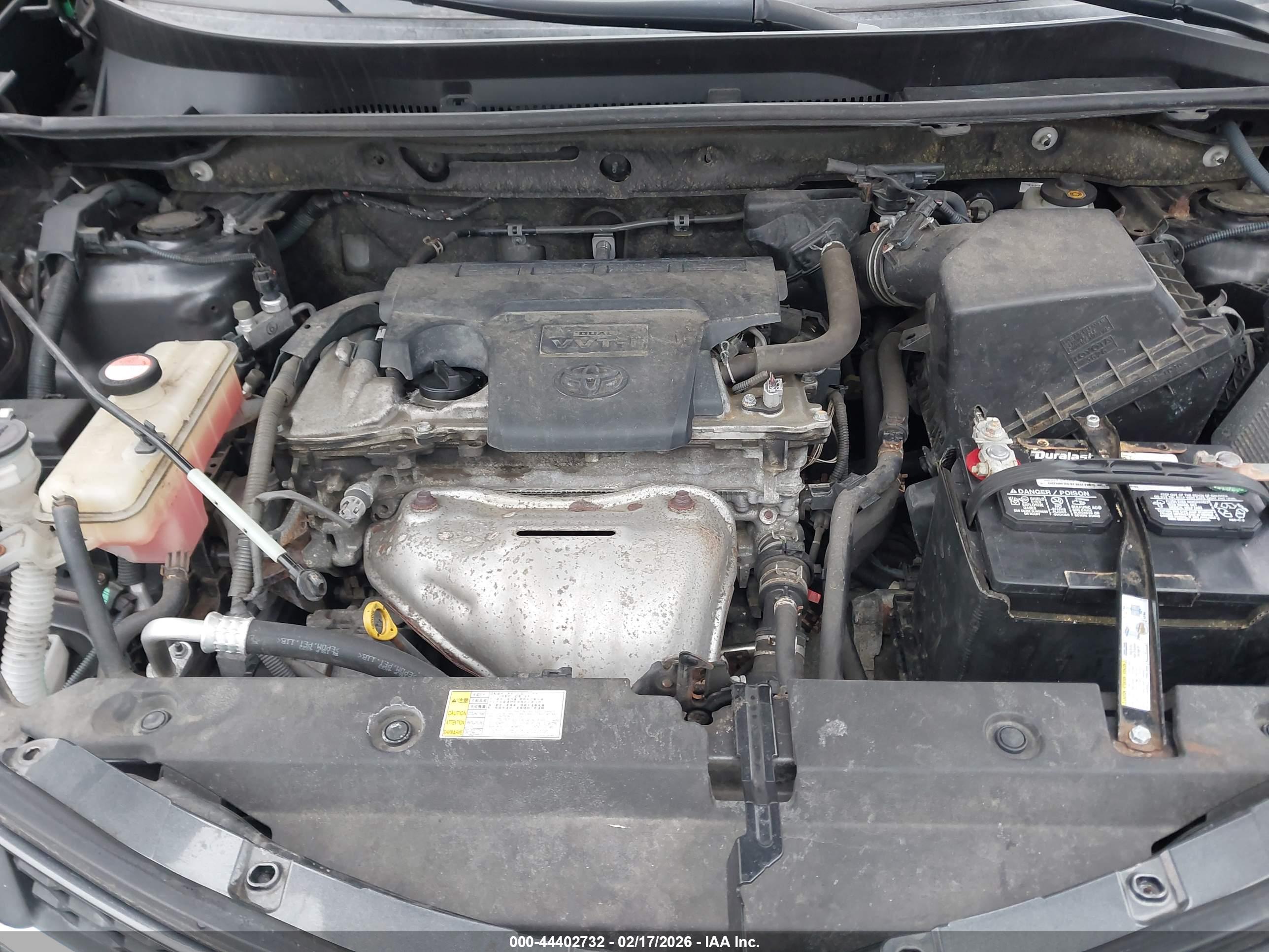 TOYOTA RAV4 image 10