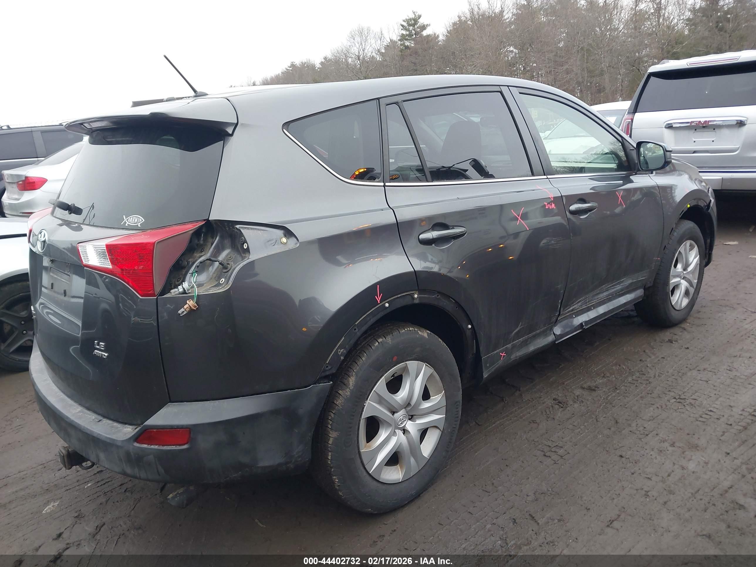 TOYOTA RAV4 image 4