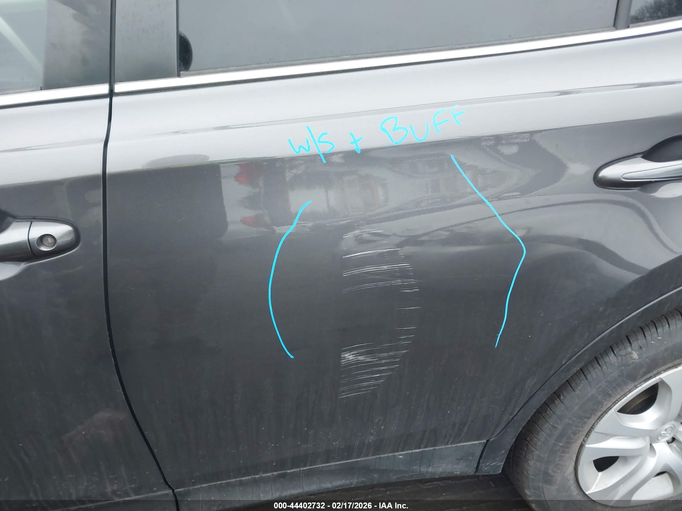 TOYOTA RAV4 image 6