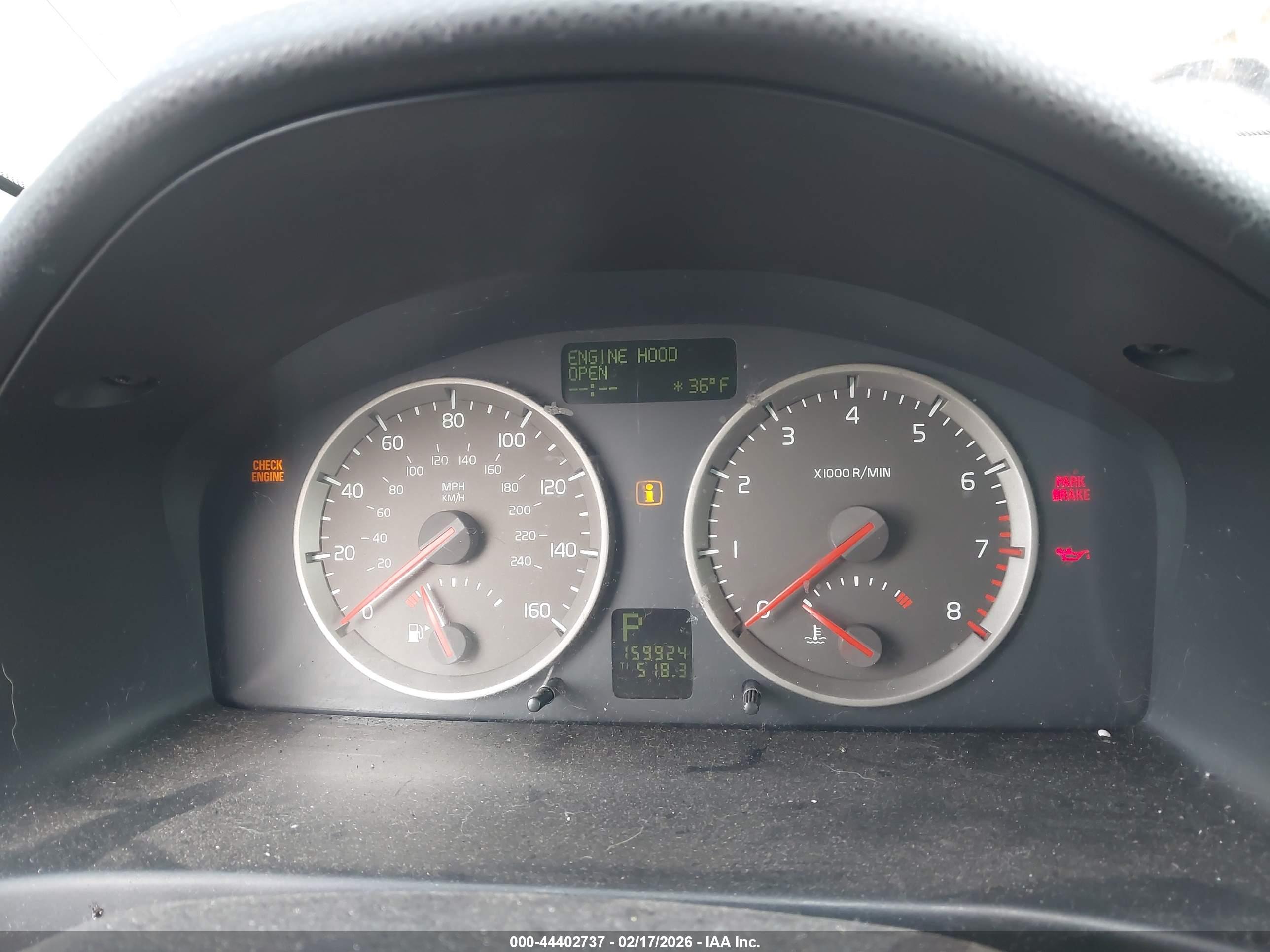VOLVO S40 image 7