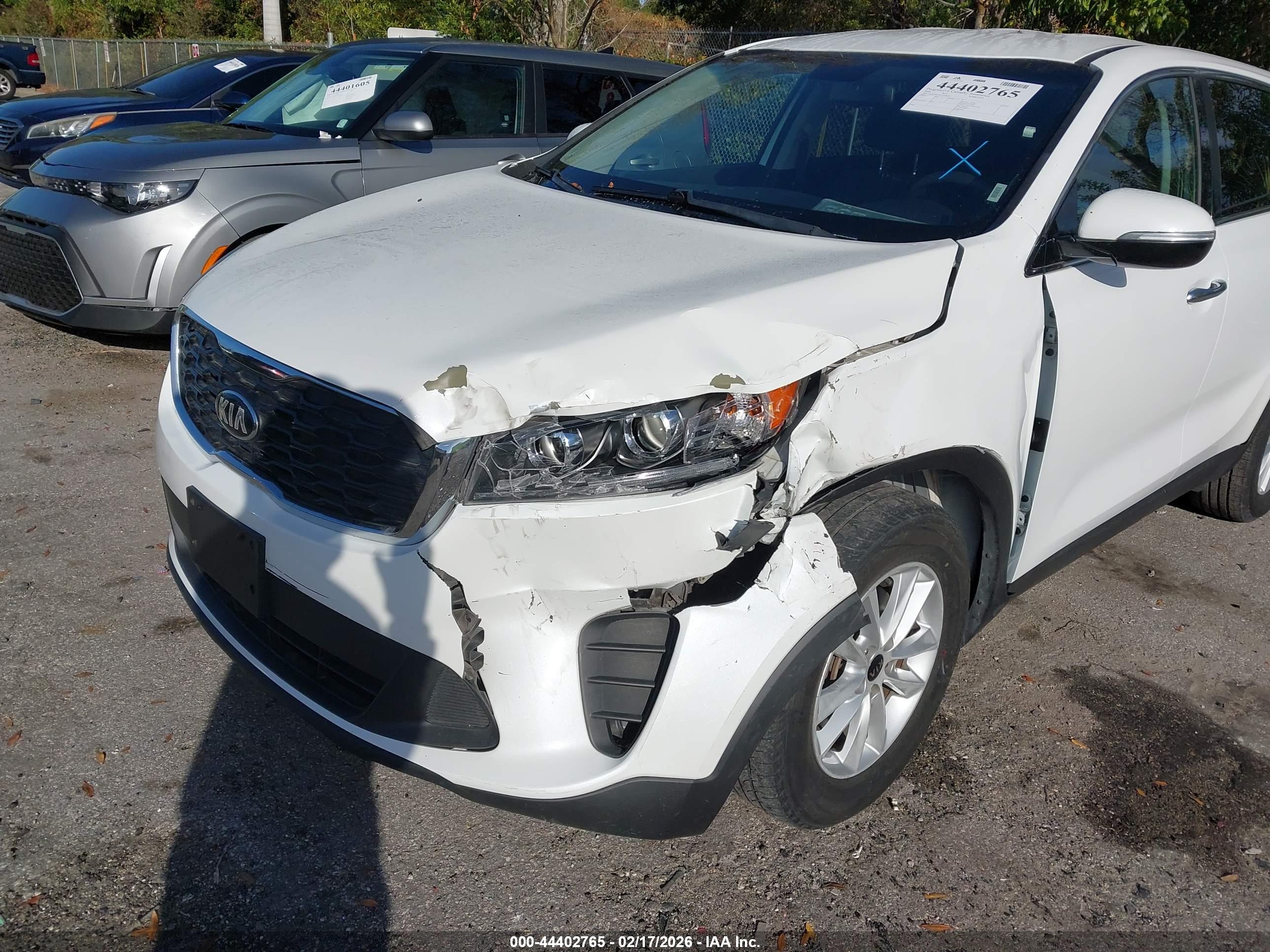 KIA SORENTO image 6
