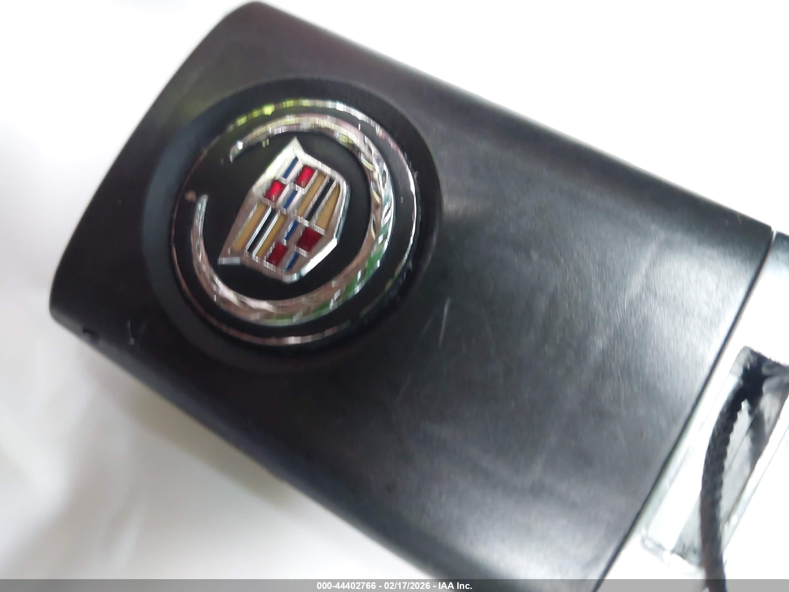 CADILLAC SRX image 11